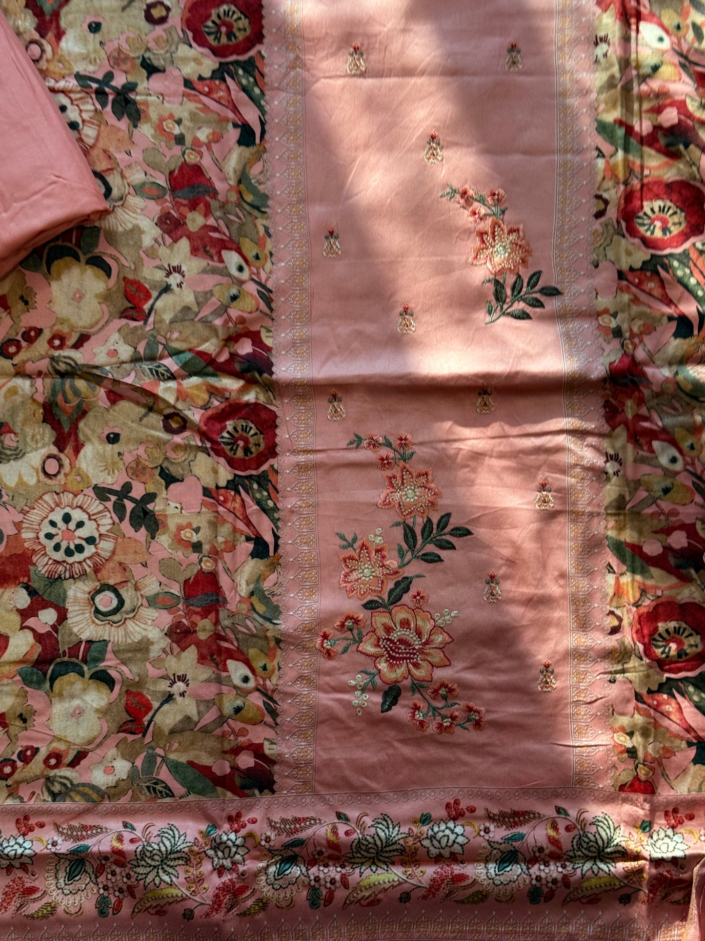 AARANYA LAWN EMBROIDERY SUIT 5 Q