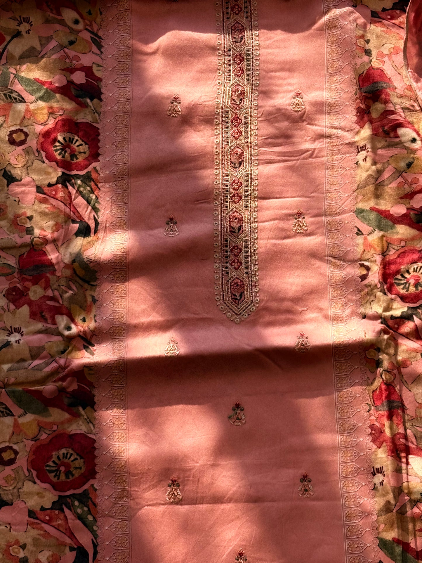 AARANYA LAWN EMBROIDERY SUIT 5 Q