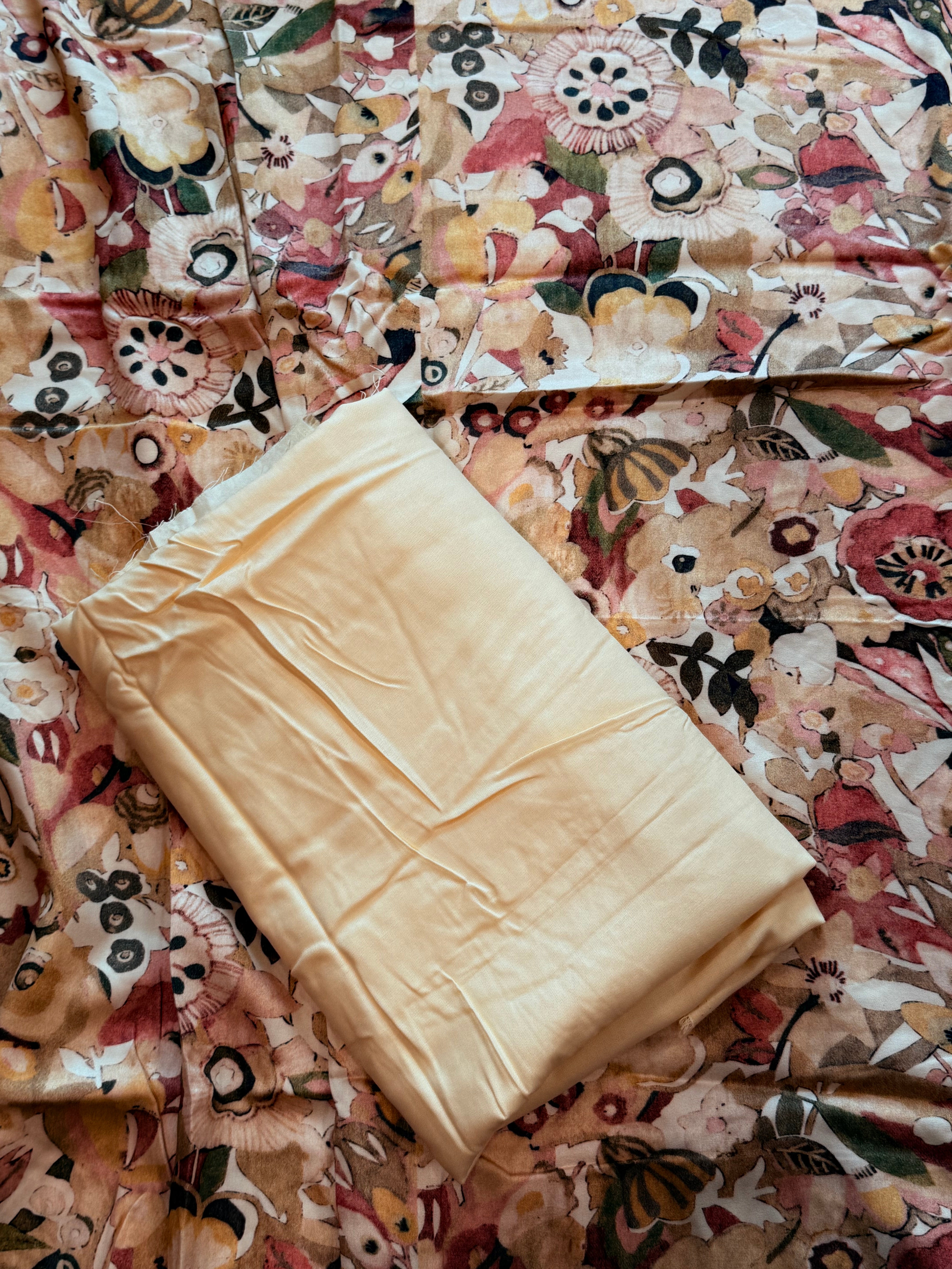 AARANYA LAWN EMBROIDERY SUIT 2 Q