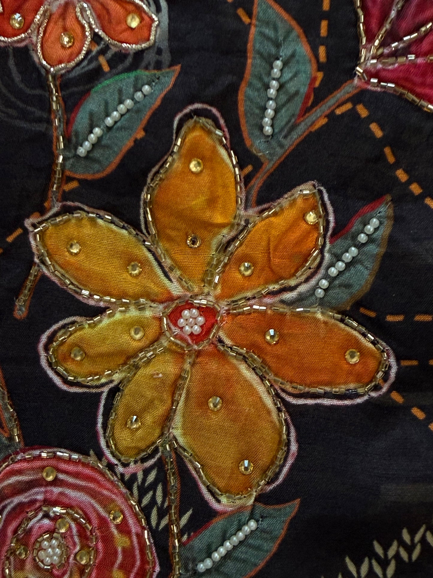 MUSLIN HAND EMBROIDERY SUIT 283