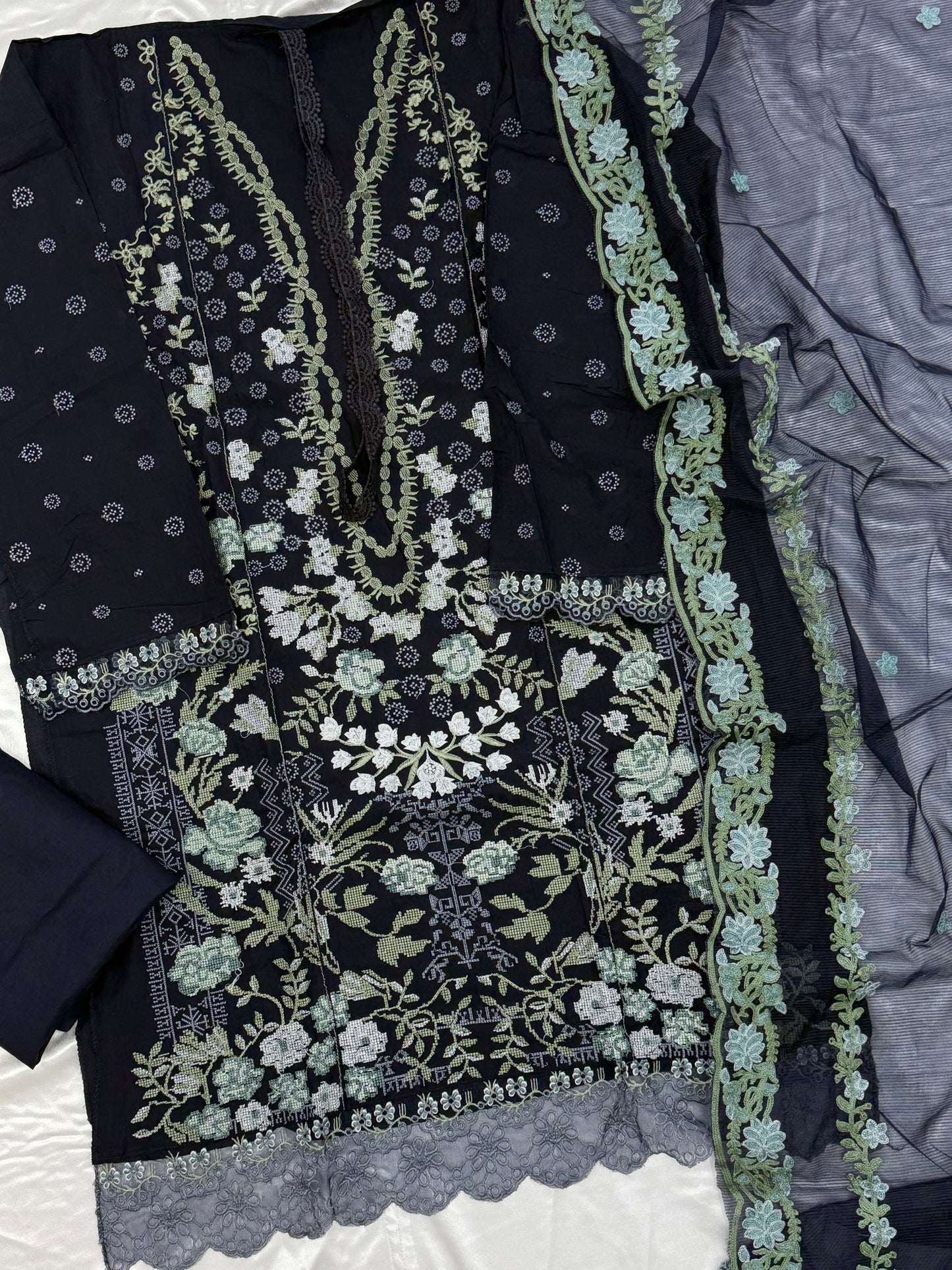 SOBIA COTTON  PATCH SUIT 9 Q