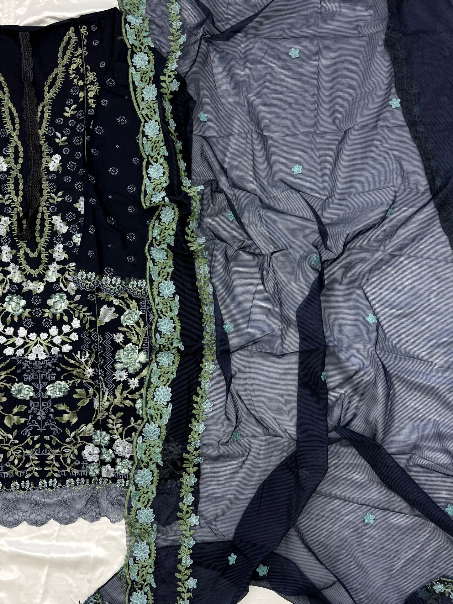 SOBIA COTTON  PATCH SUIT 9 Q