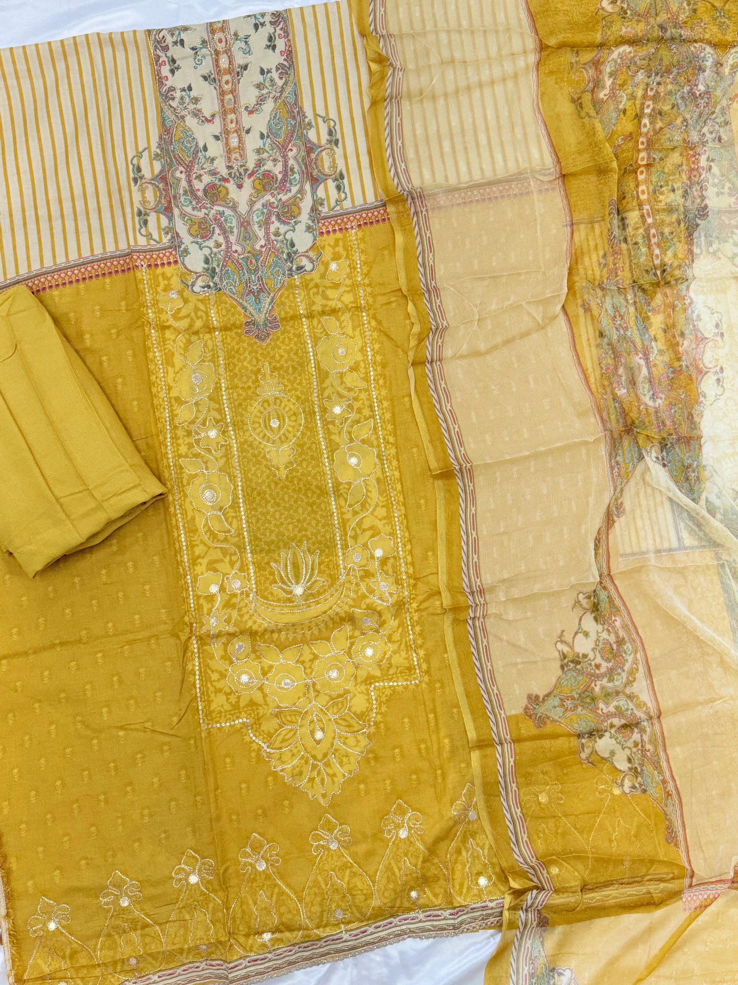 AHANA EMBROIDERY SUIT 2 Q