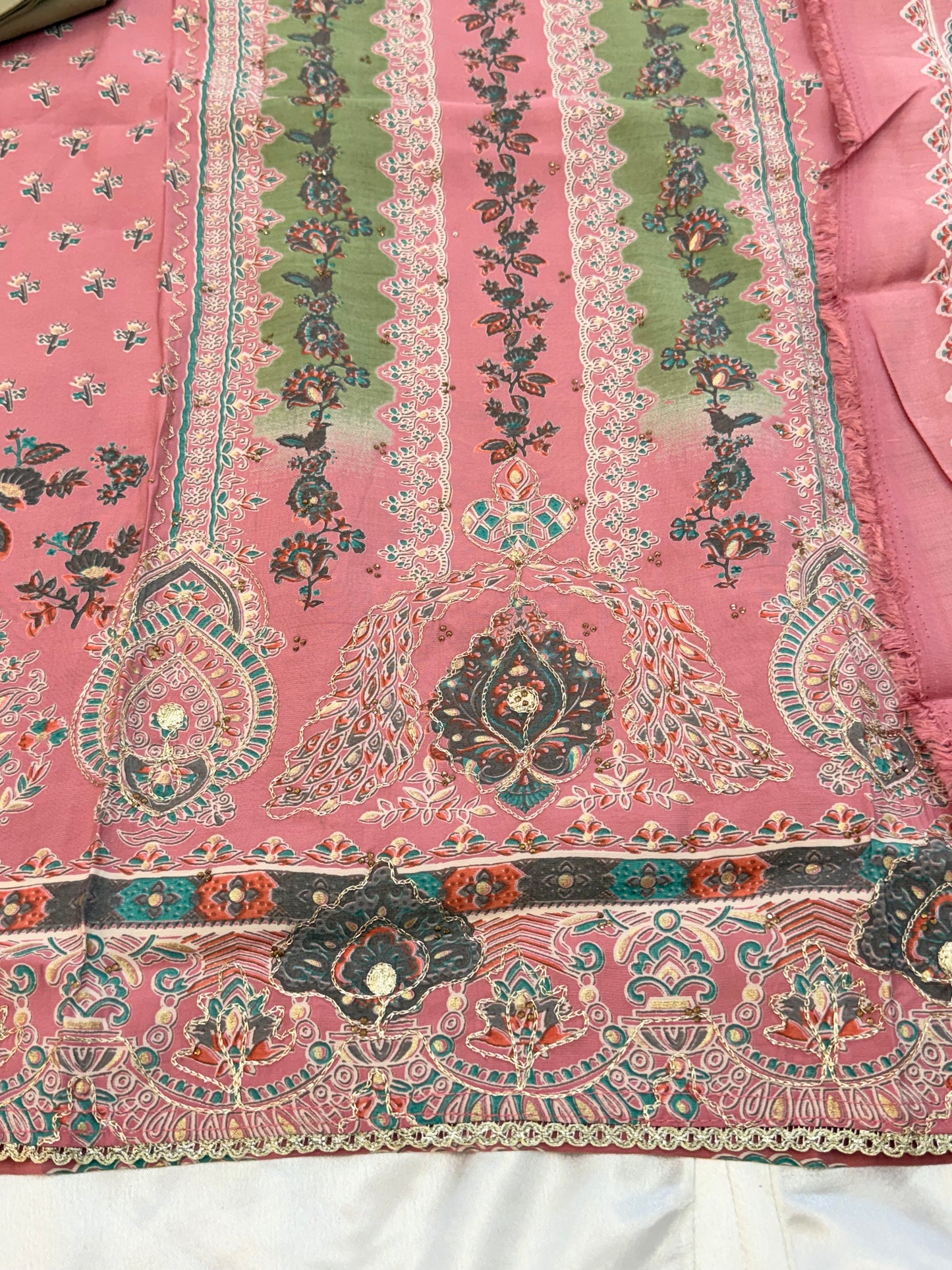 MUSLIN READYMADE SUIT 4 Q