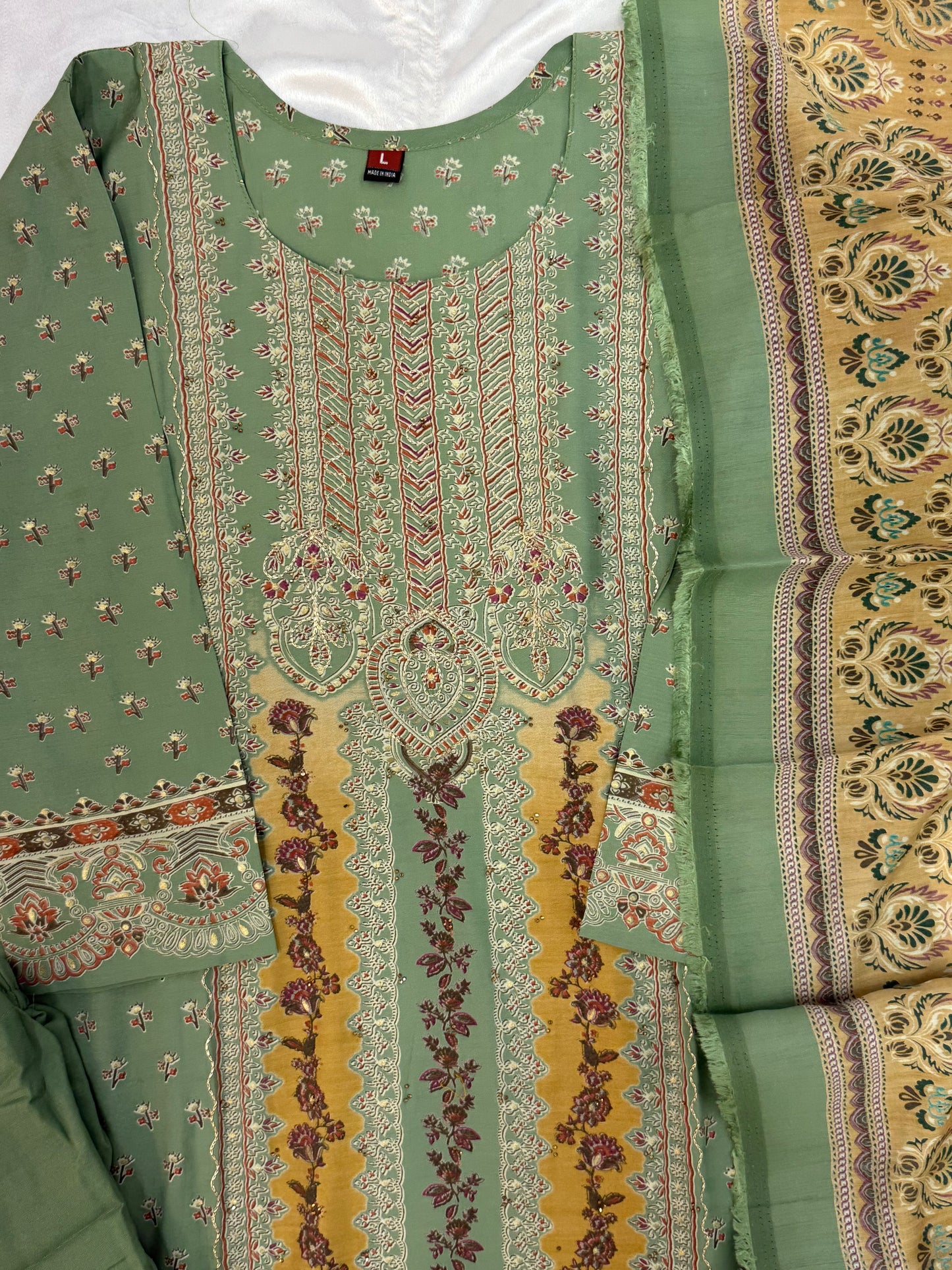 MUSLIN READYMADE SUIT 1 Q