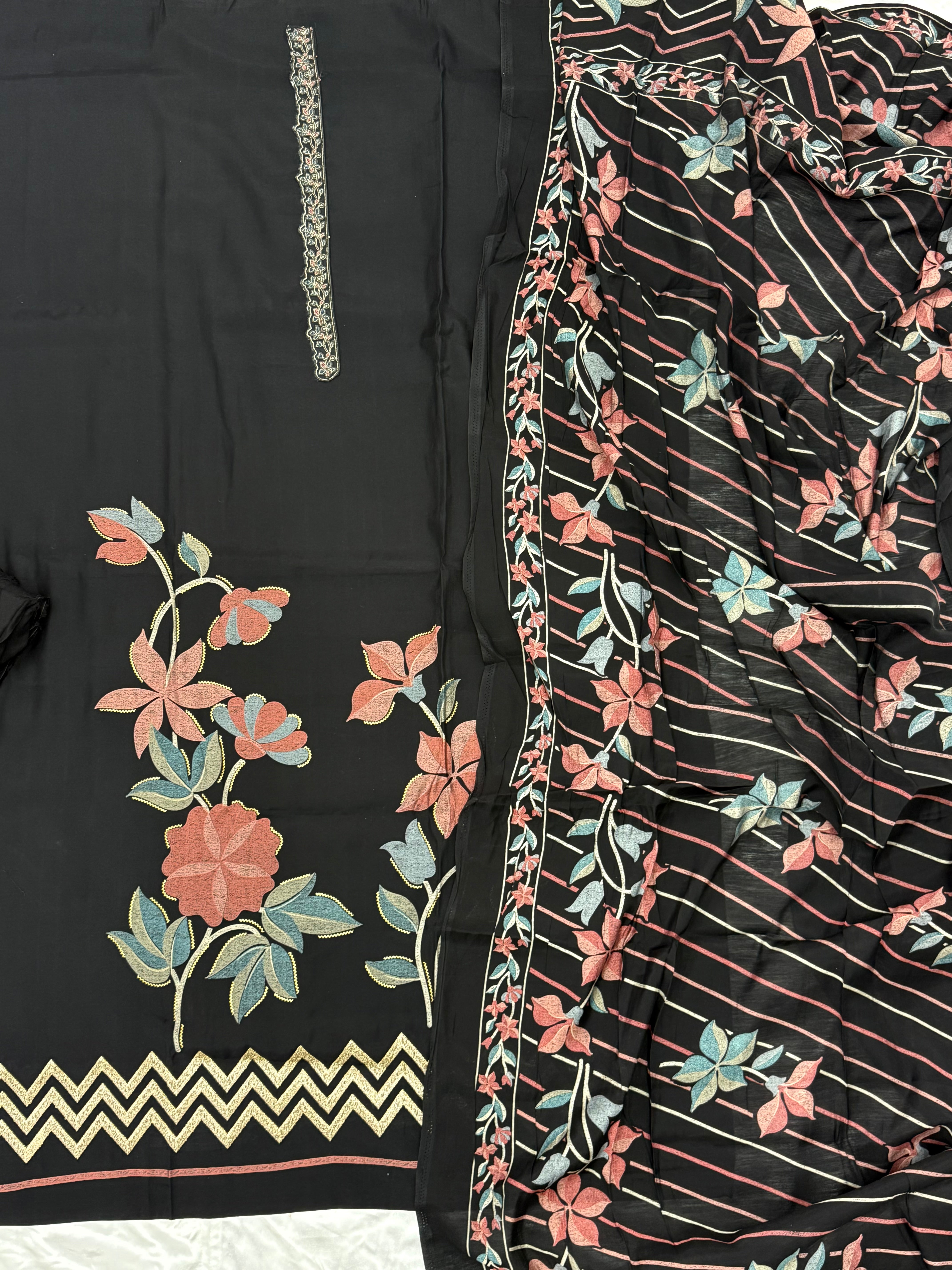 BLACK MUMTAZ MUSLIN EMBROIDERY SUIT Q