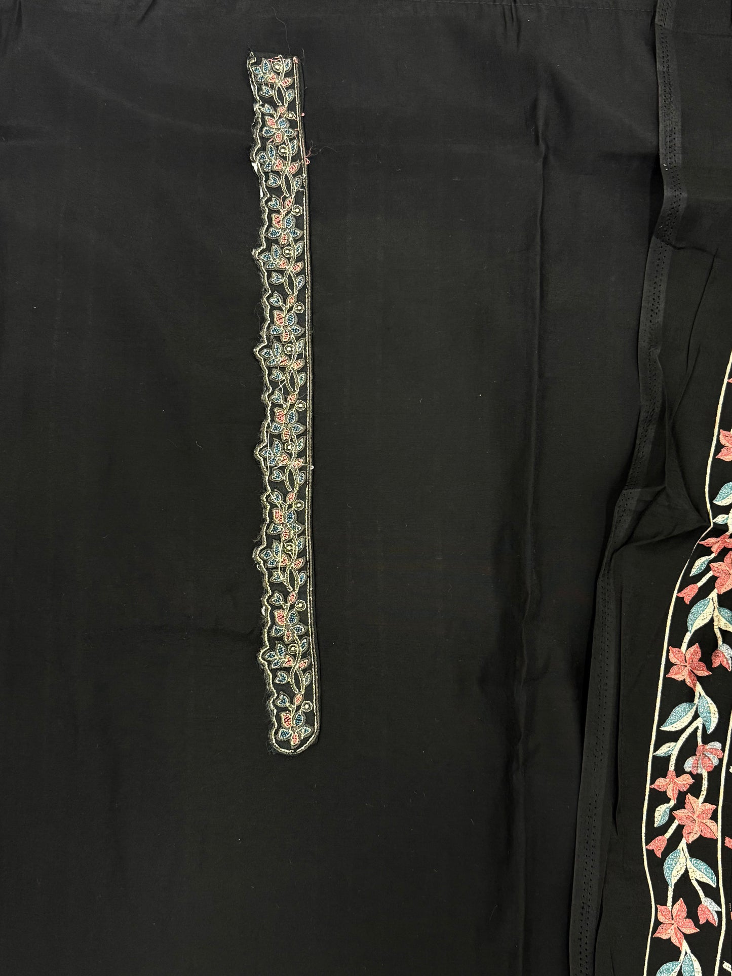 BLACK MUMTAZ MUSLIN EMBROIDERY SUIT Q