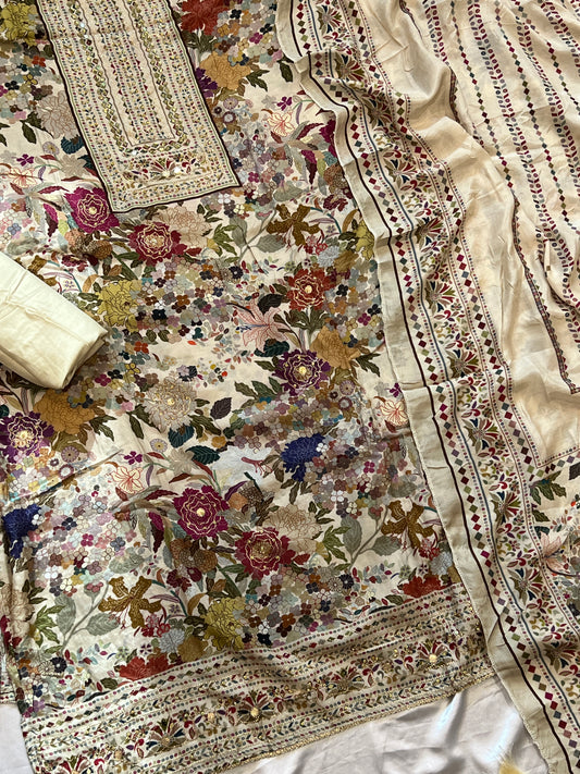 OFF WHITE MUSLIN  EMBROIDERY SUIT 234