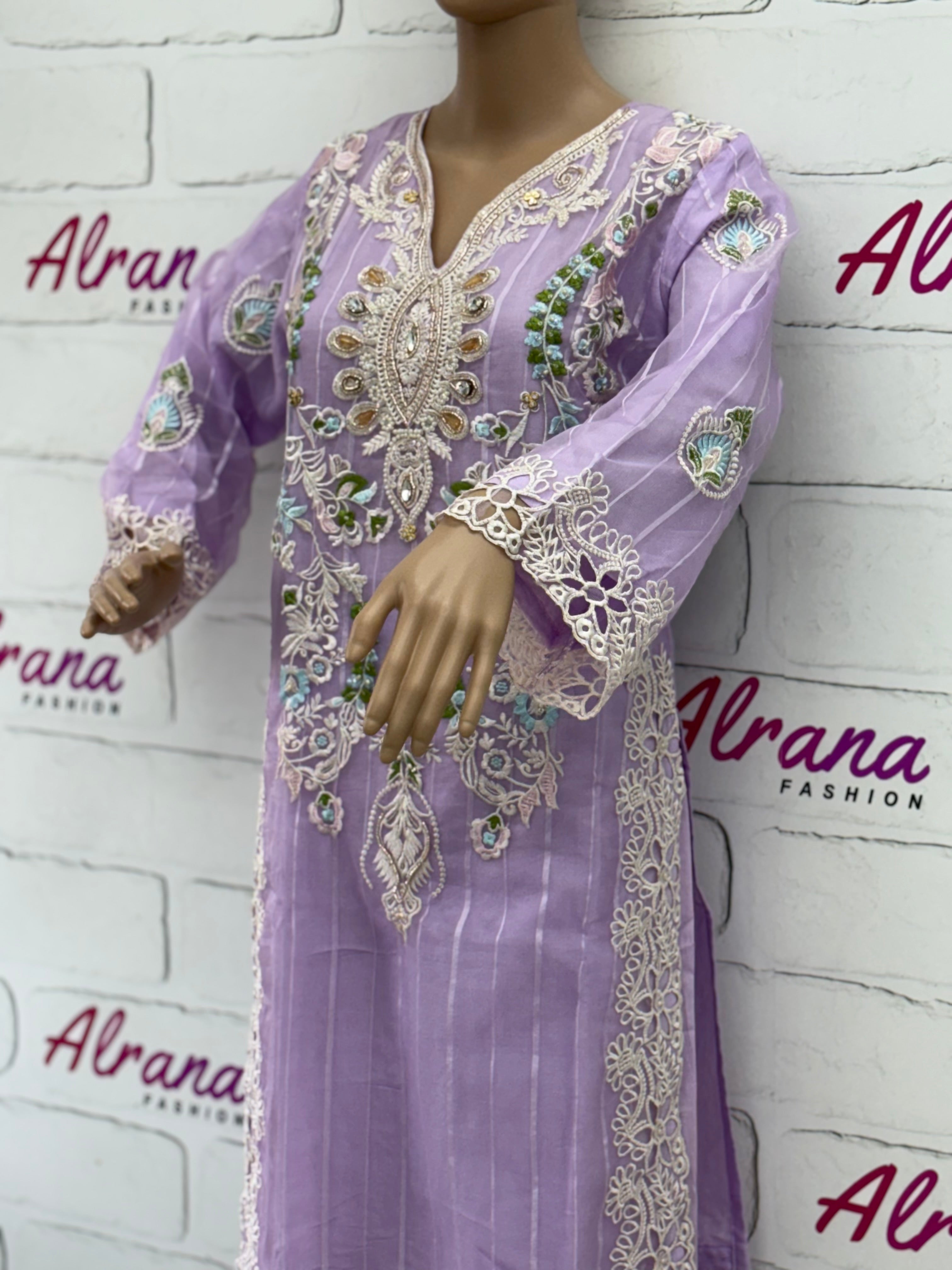 RUHI ORGANZA READYMADE SUIT Q