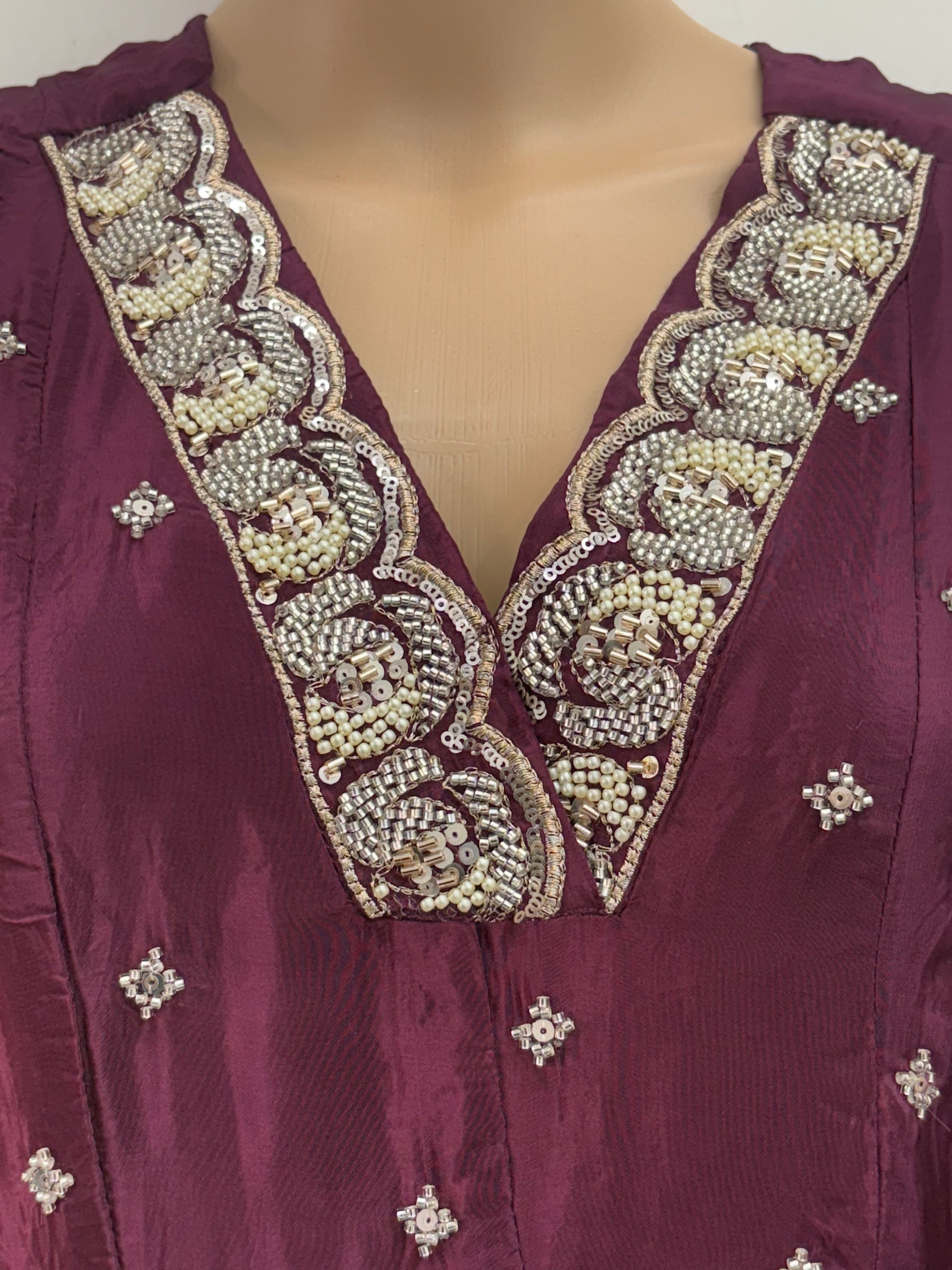 PARO HANDWORK FROCK Q