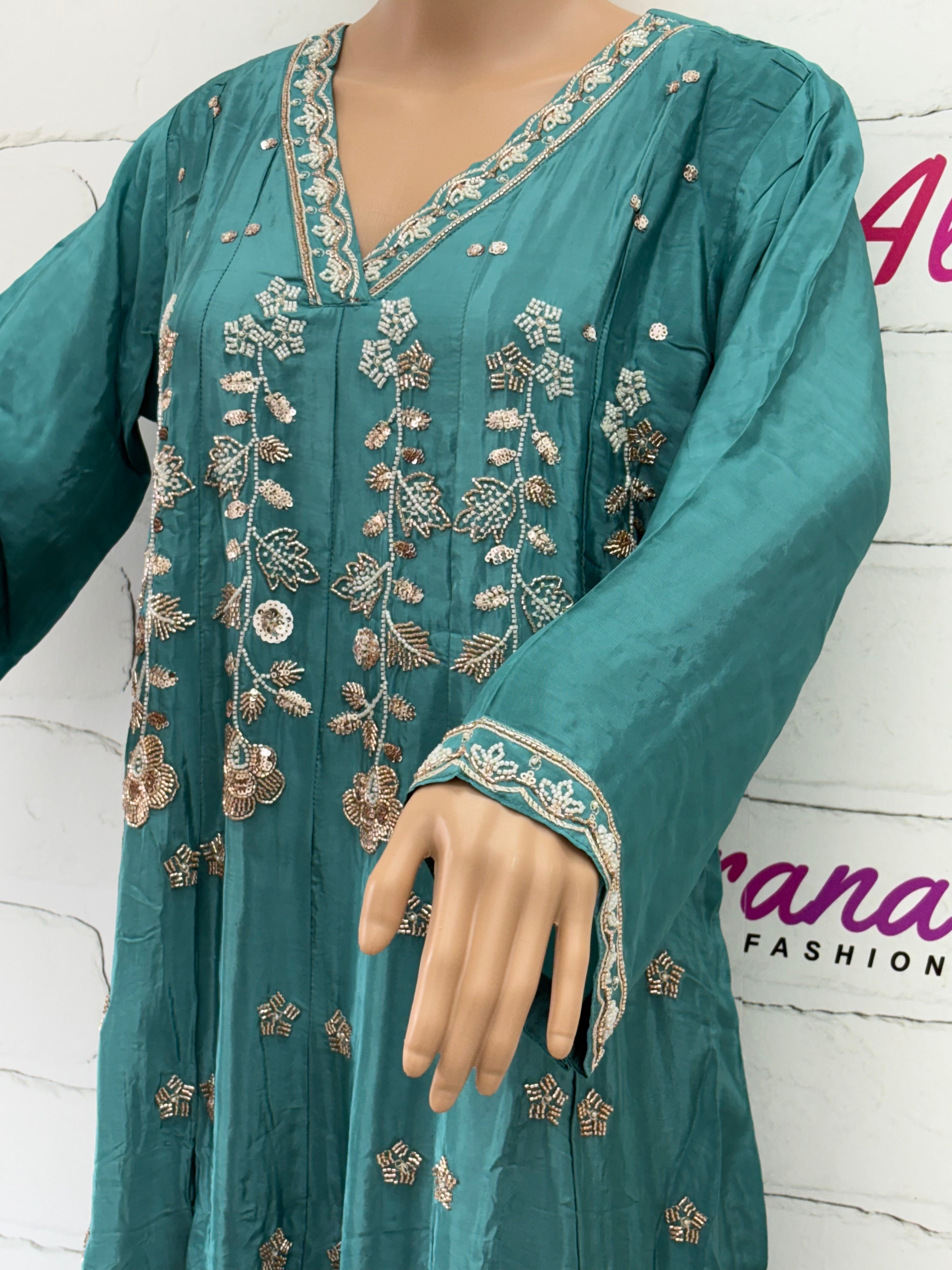 PARO HANDWORK FROCK Q