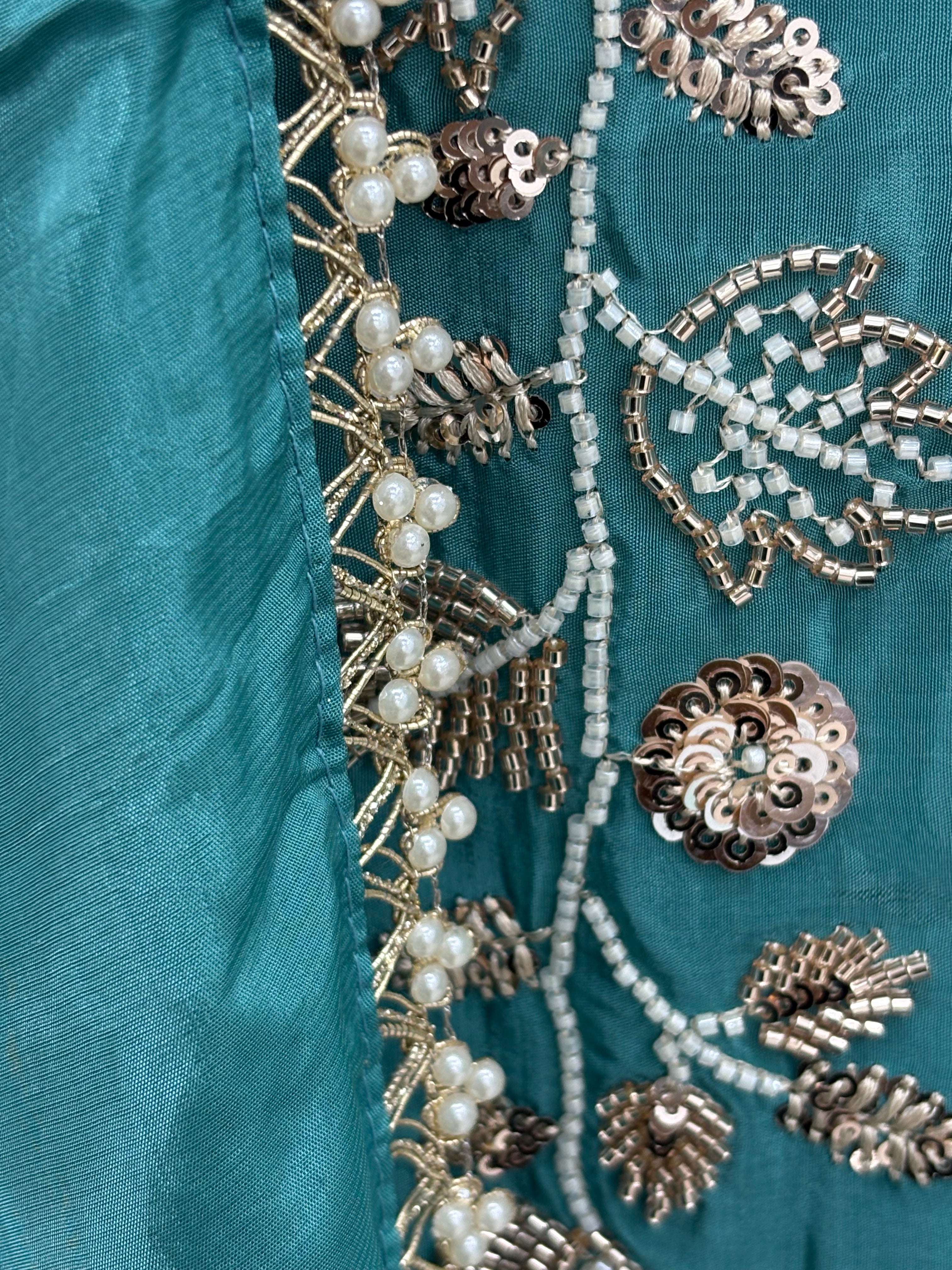 PARO HANDWORK FROCK Q