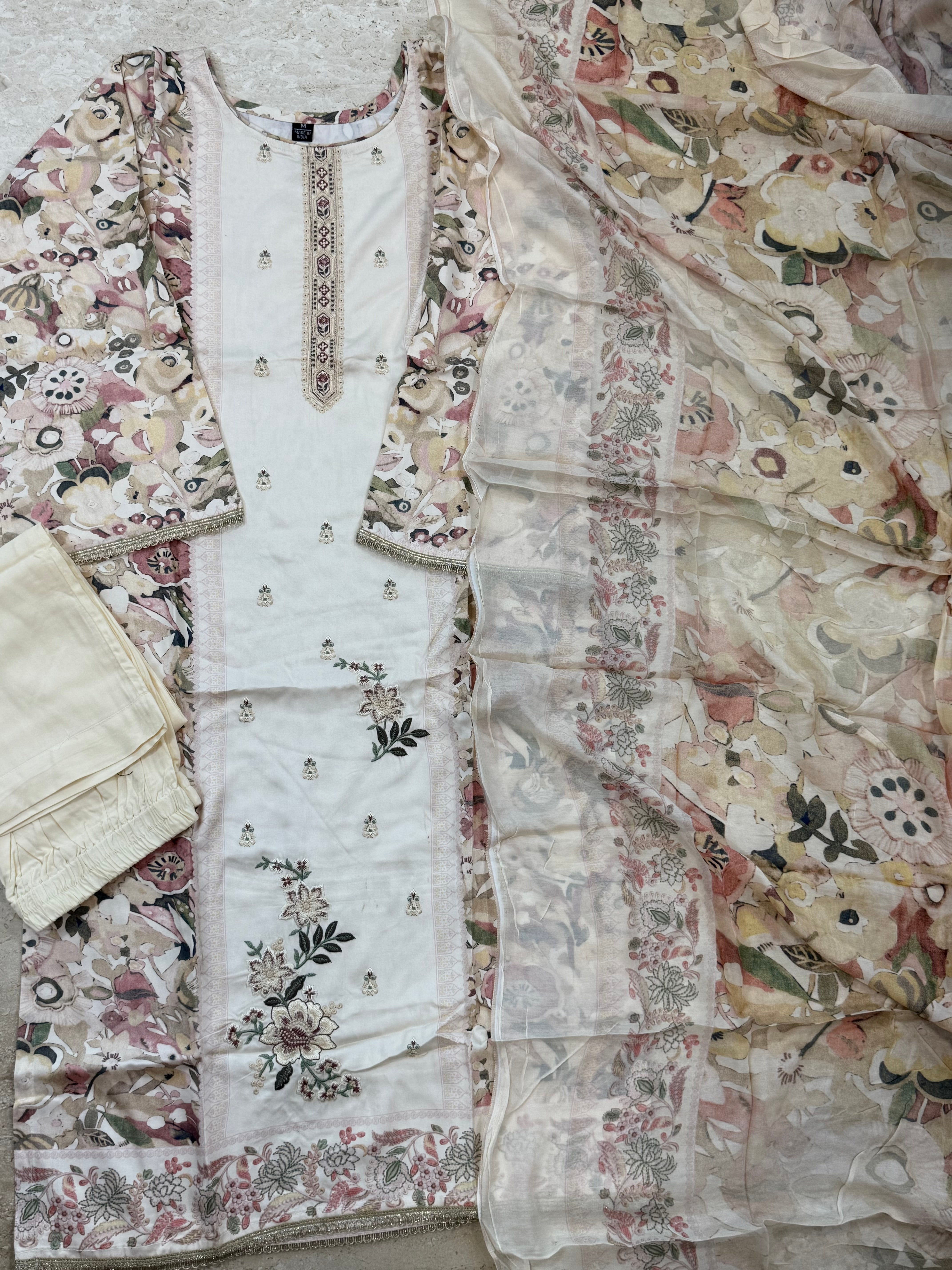 AARANYA 1 LAWN READYMADE SUIT 4 Q