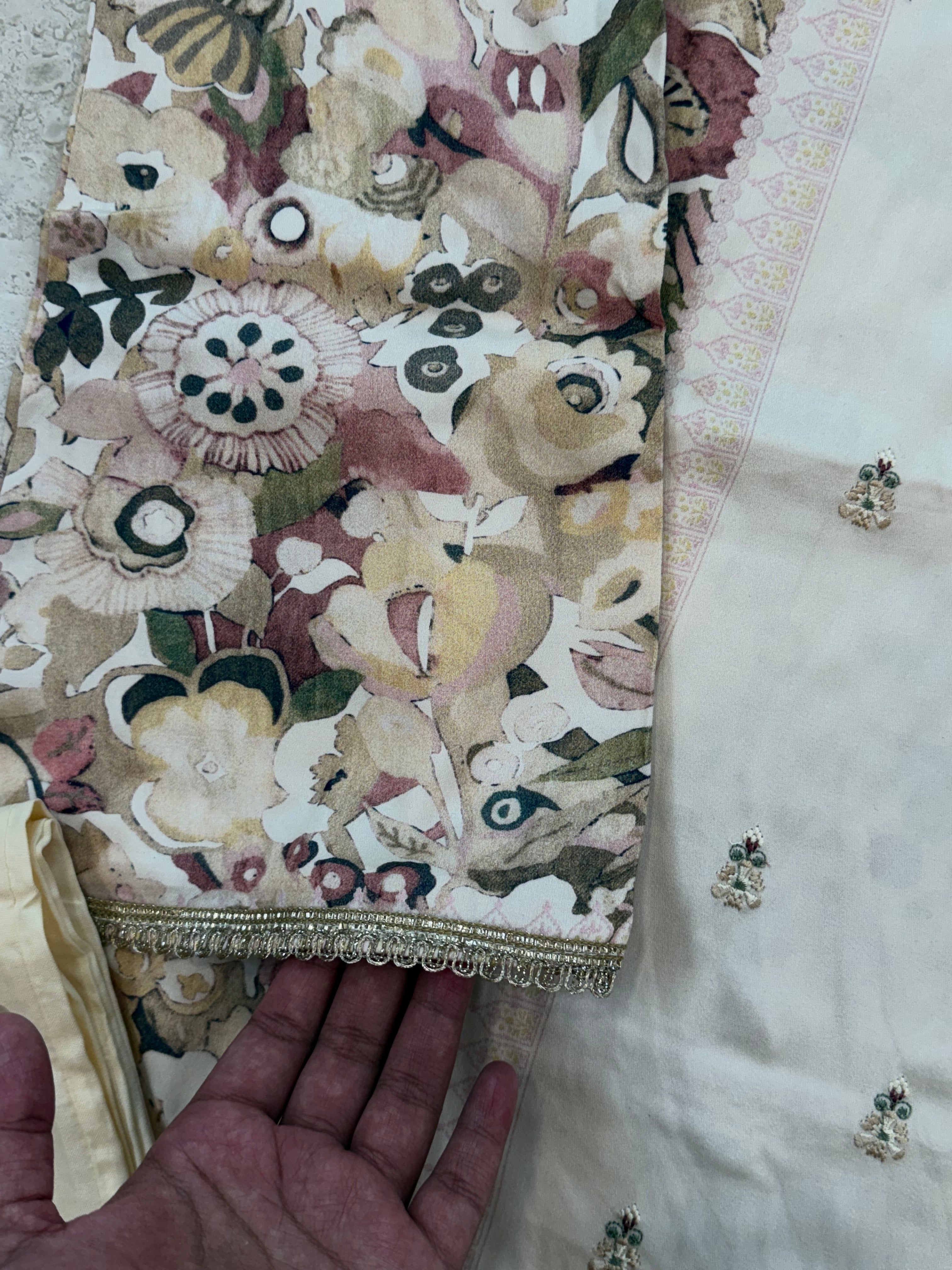 AARANYA 1 LAWN READYMADE SUIT 4 Q