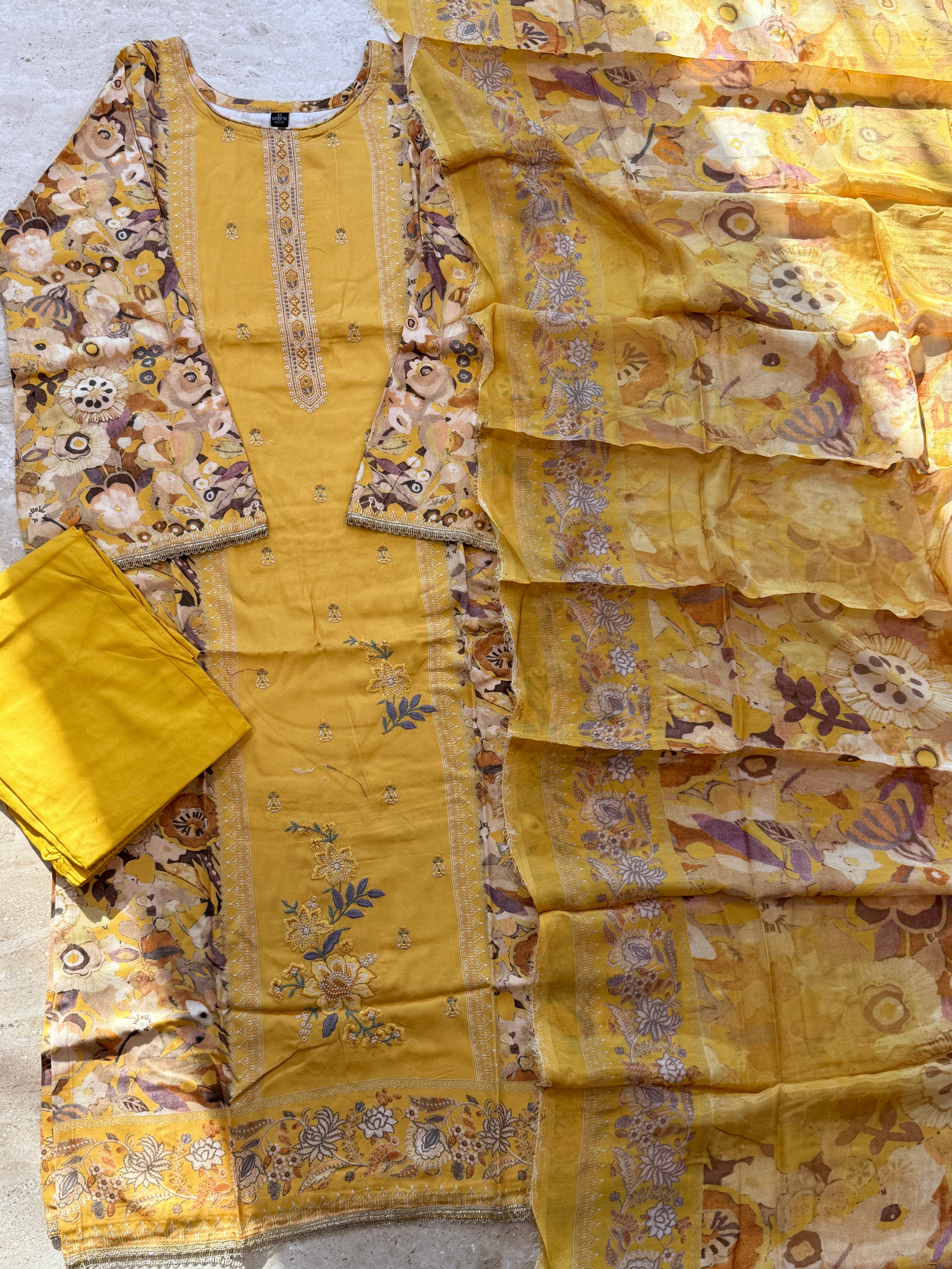 AARANYA 1 LAWN READYMADE SUIT 1 Q