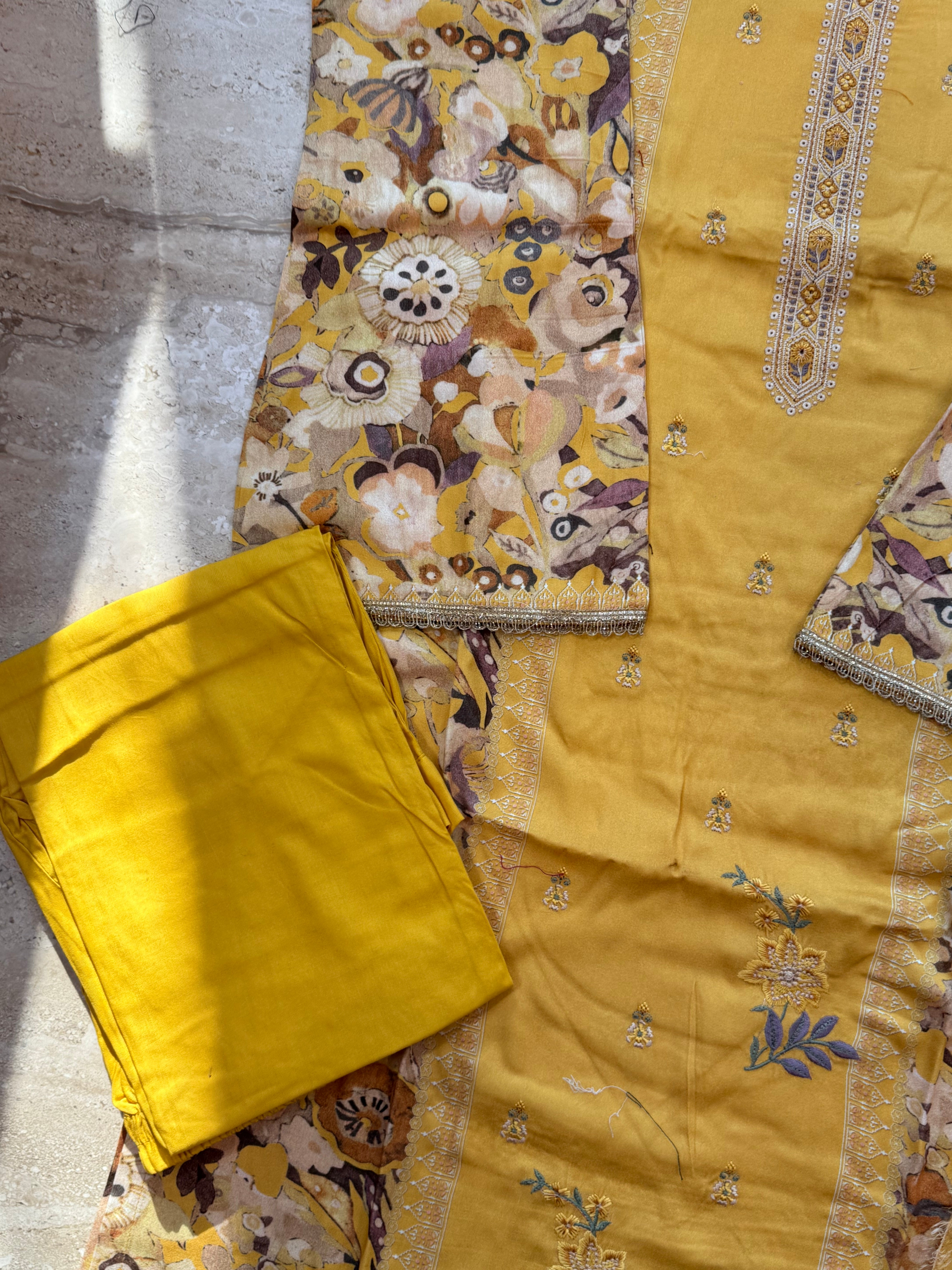 AARANYA 1 LAWN READYMADE SUIT 1 Q