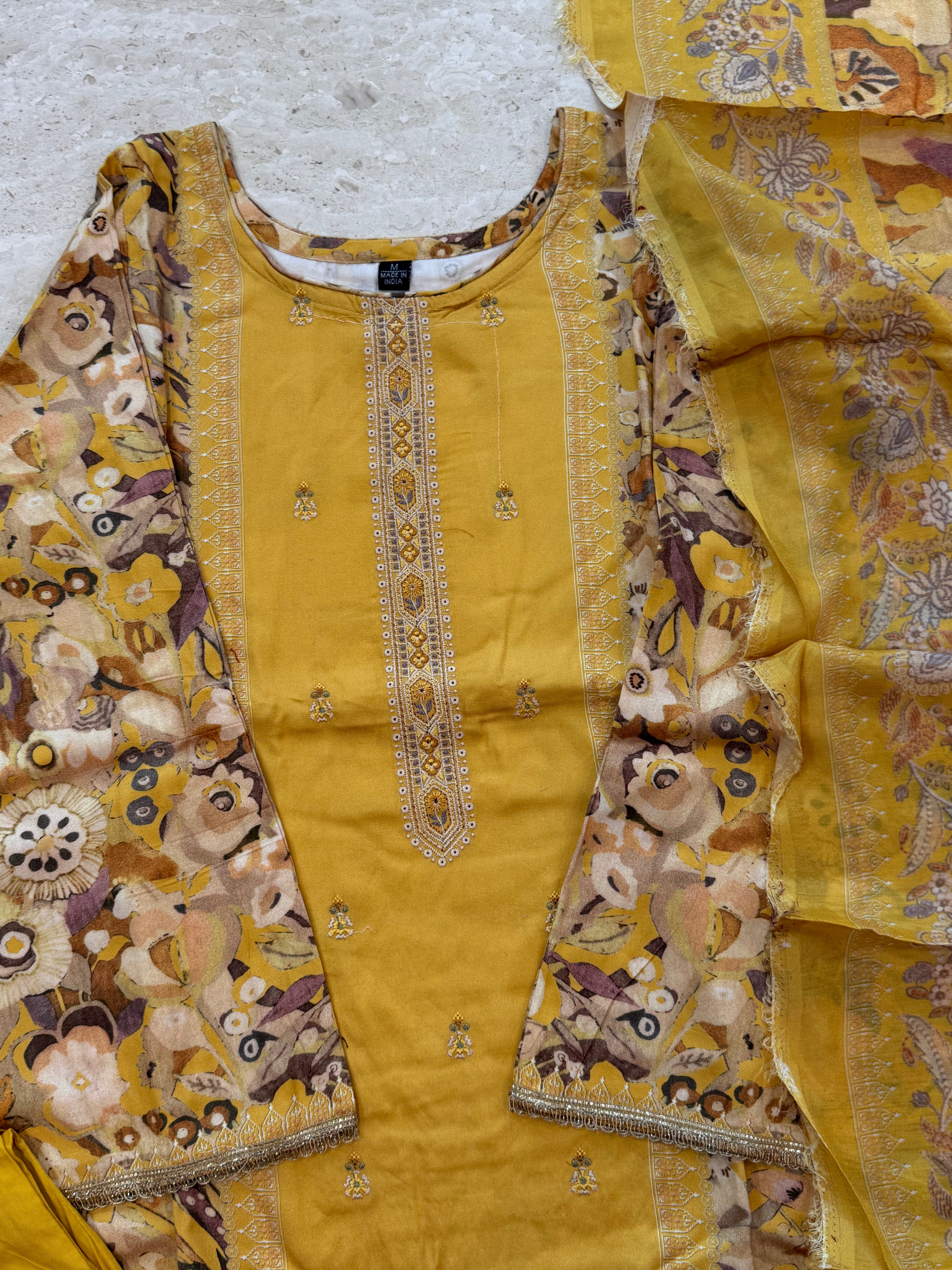 AARANYA 1 LAWN READYMADE SUIT 1 Q