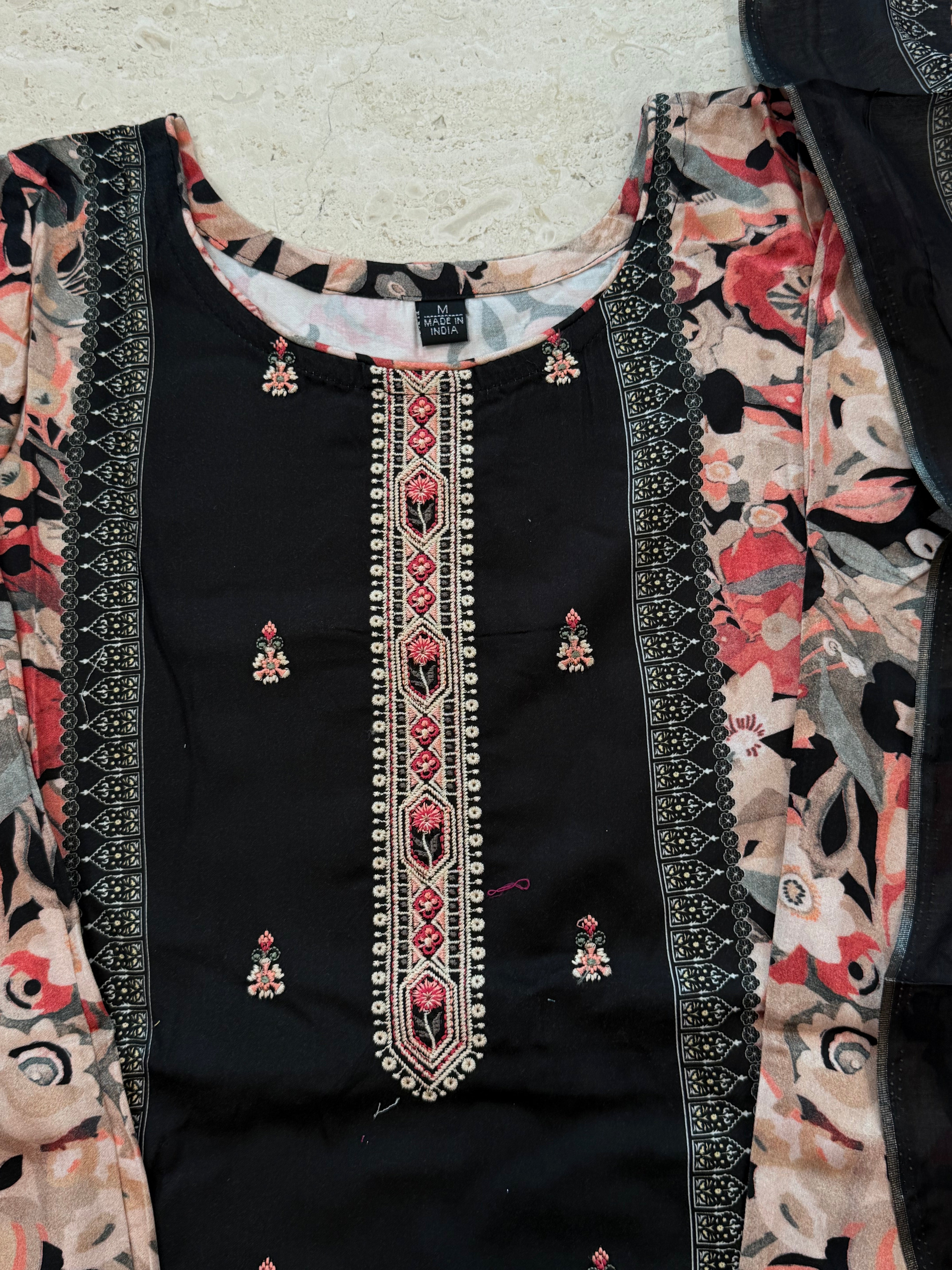 AARANYA 1 LAWN READYMADE SUIT 2 Q