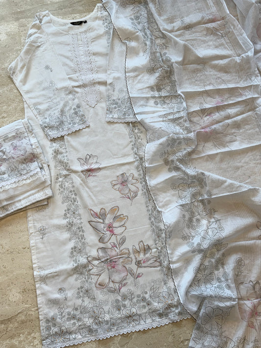 SAFIRAN LAWN READYMADE SUIT 1 Q