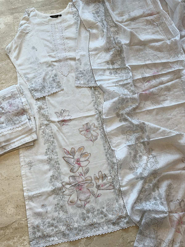 SAFIRAN LAWN READYMADE SUIT 1 Q