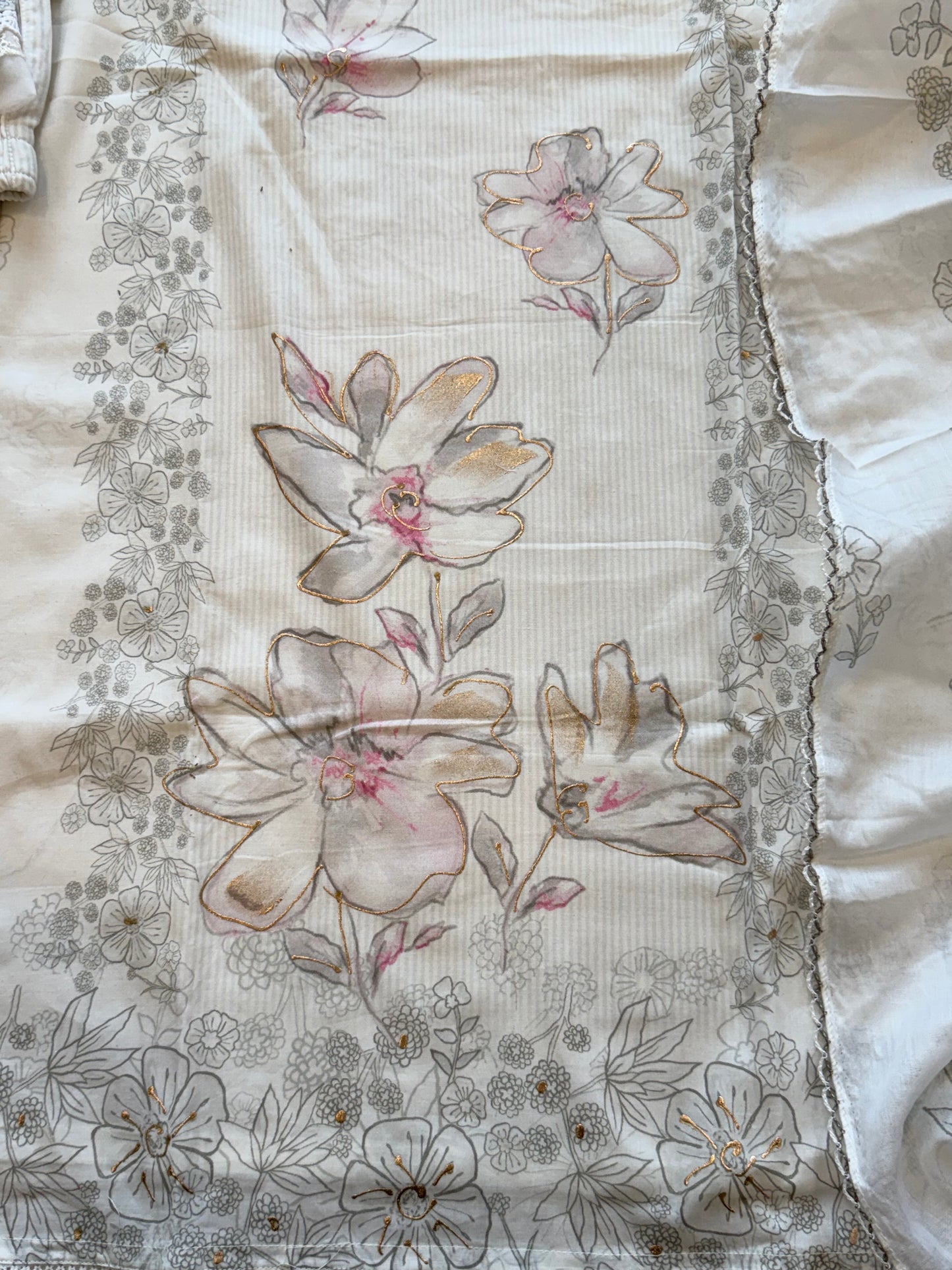 SAFIRAN LAWN READYMADE SUIT 1 Q