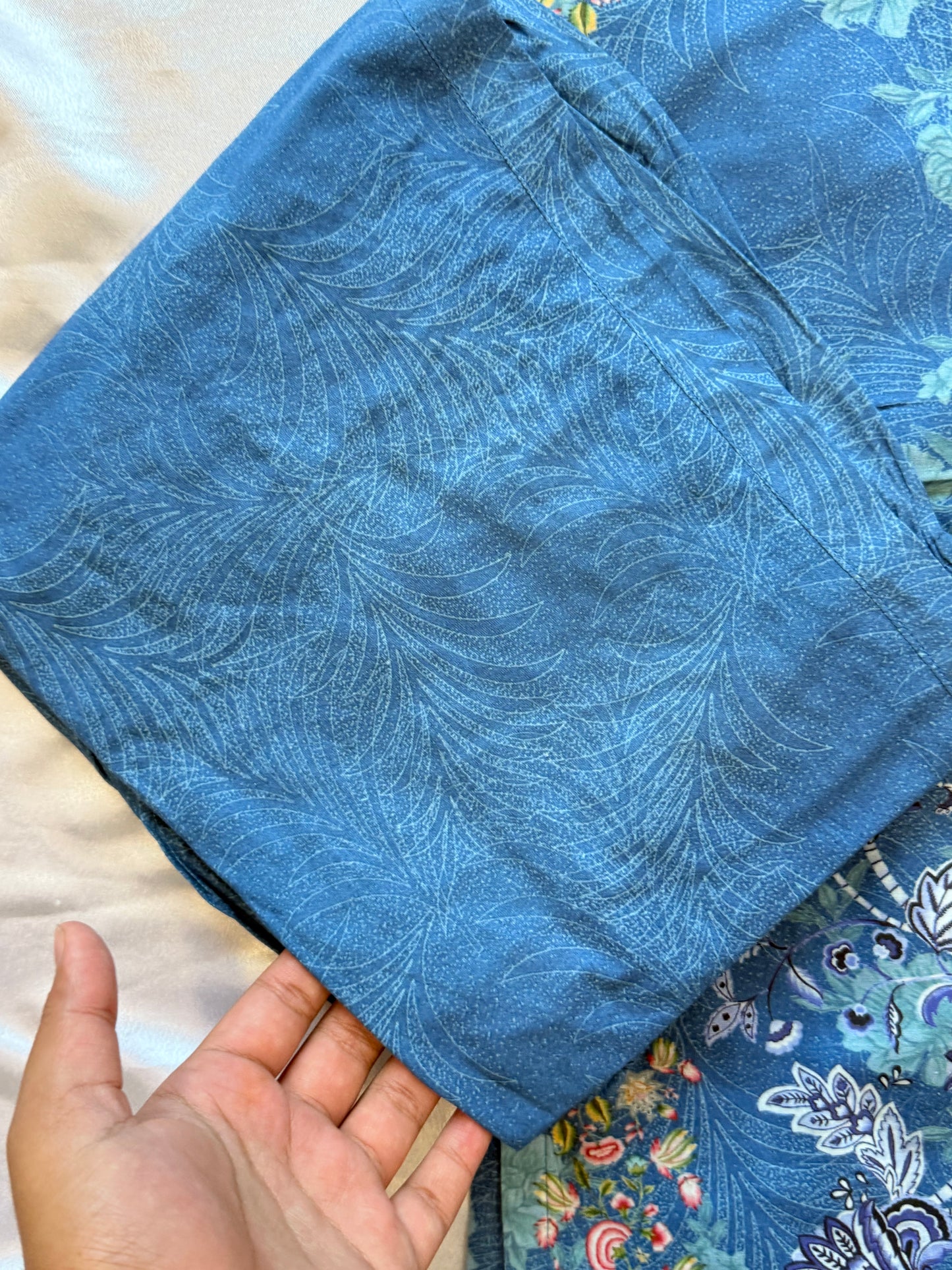 SAFIRAN LAWN READYMADE SUIT 3 Q