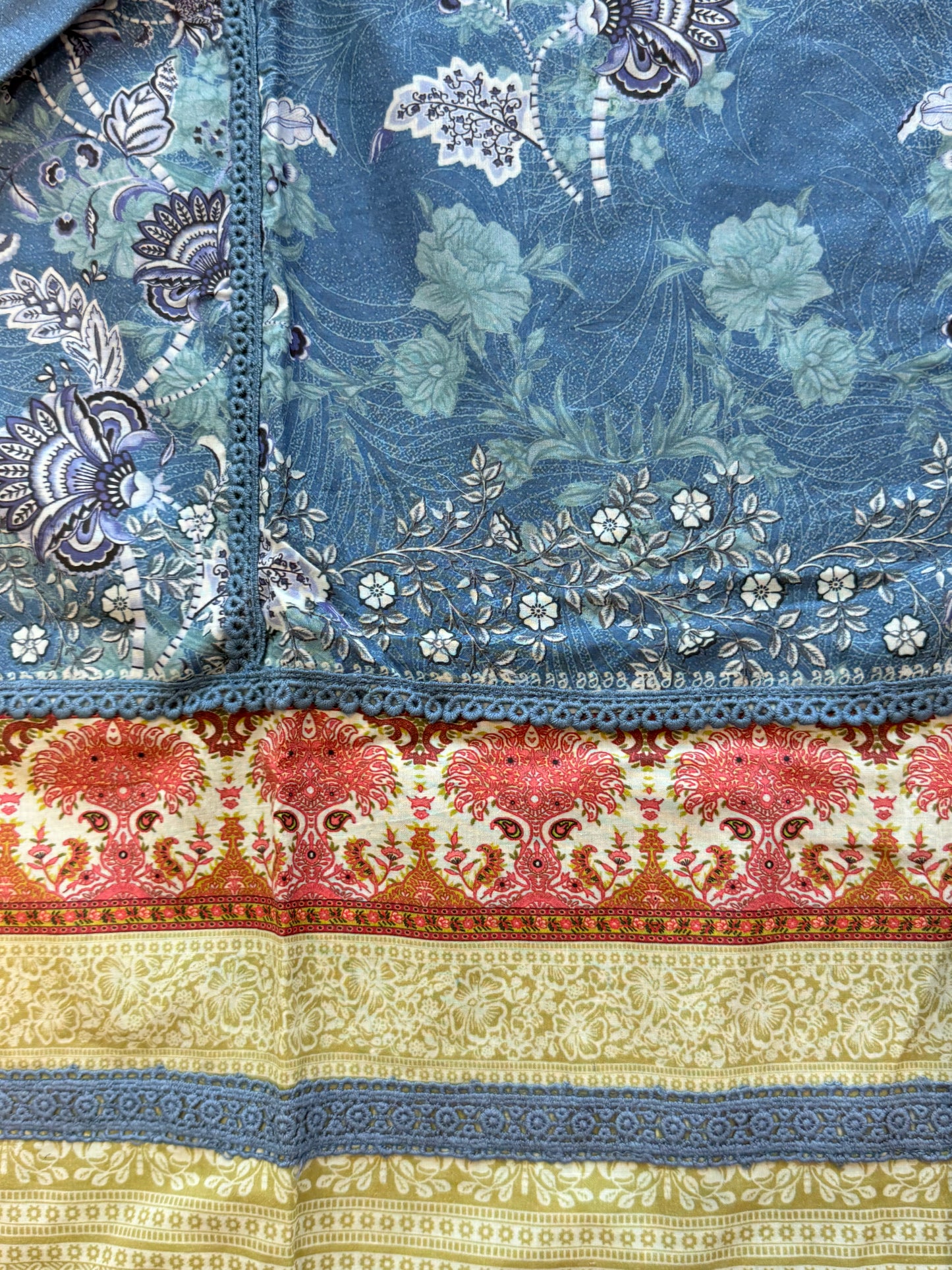 SAFIRAN LAWN READYMADE SUIT 3 Q