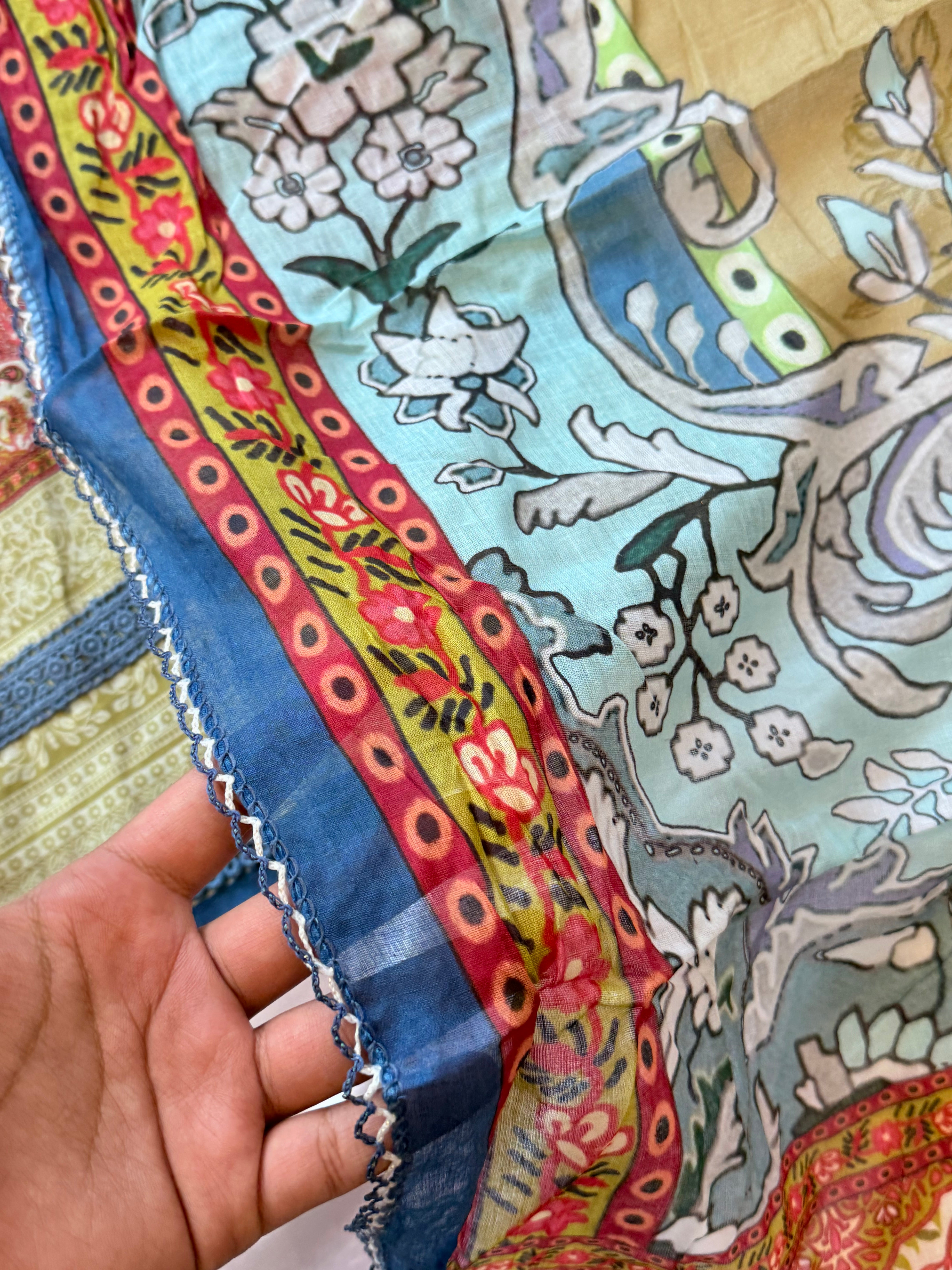 SAFIRAN LAWN READYMADE SUIT 3 Q