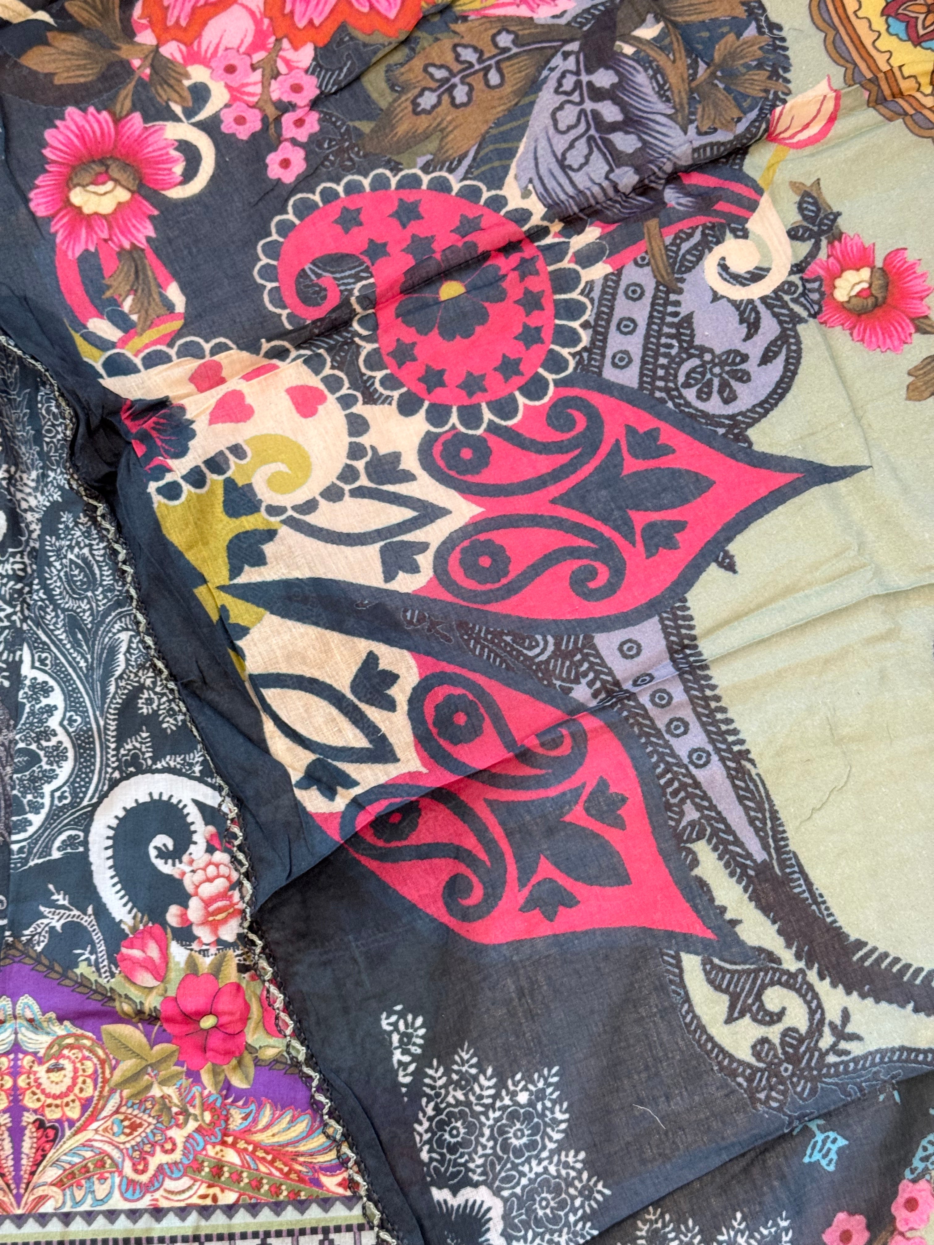 SAFIRAN LAWN READYMADE SUIT 4 Q