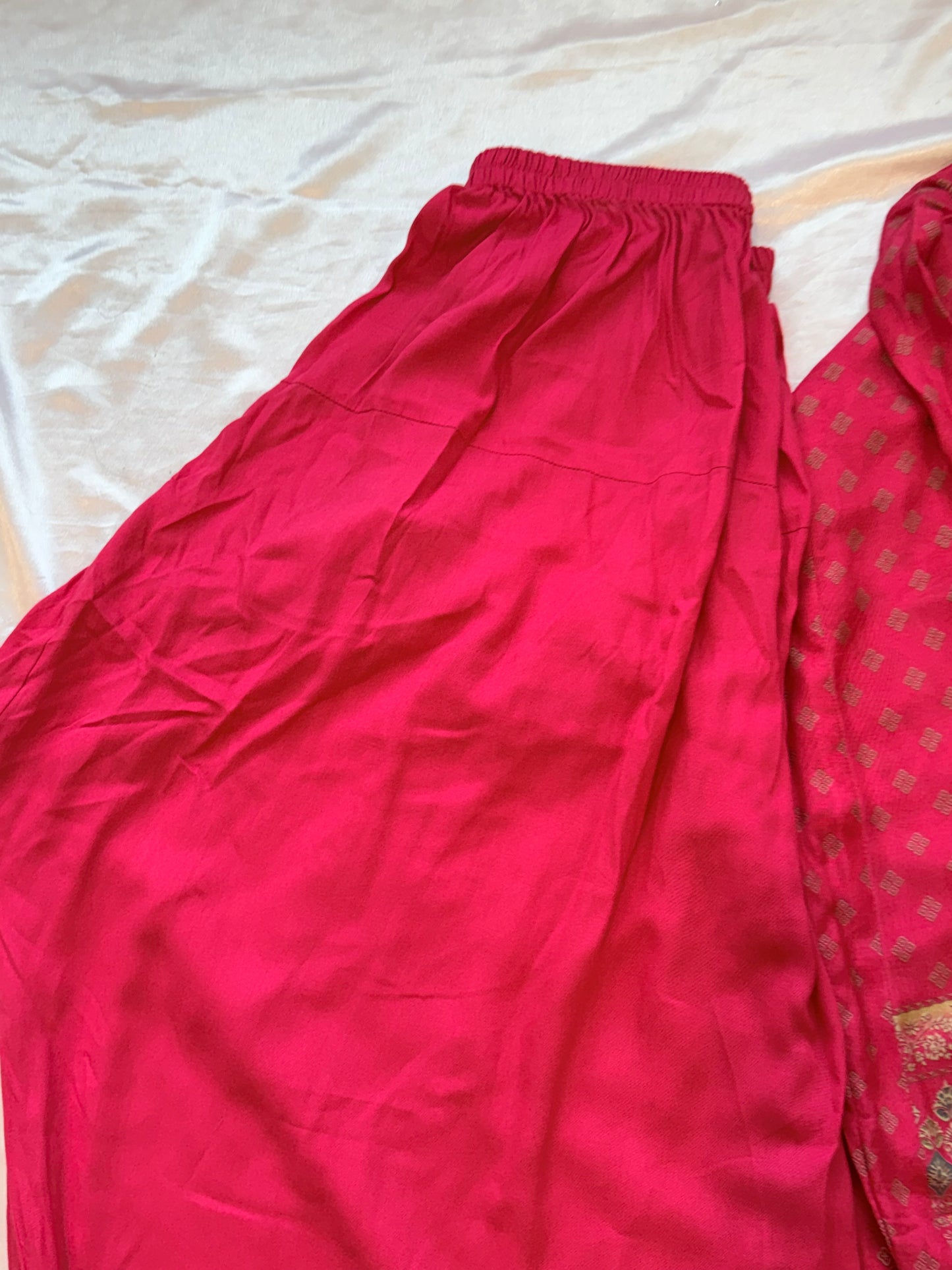 RAHI MUSLIN FARSHI SHALWAR SUIT Q