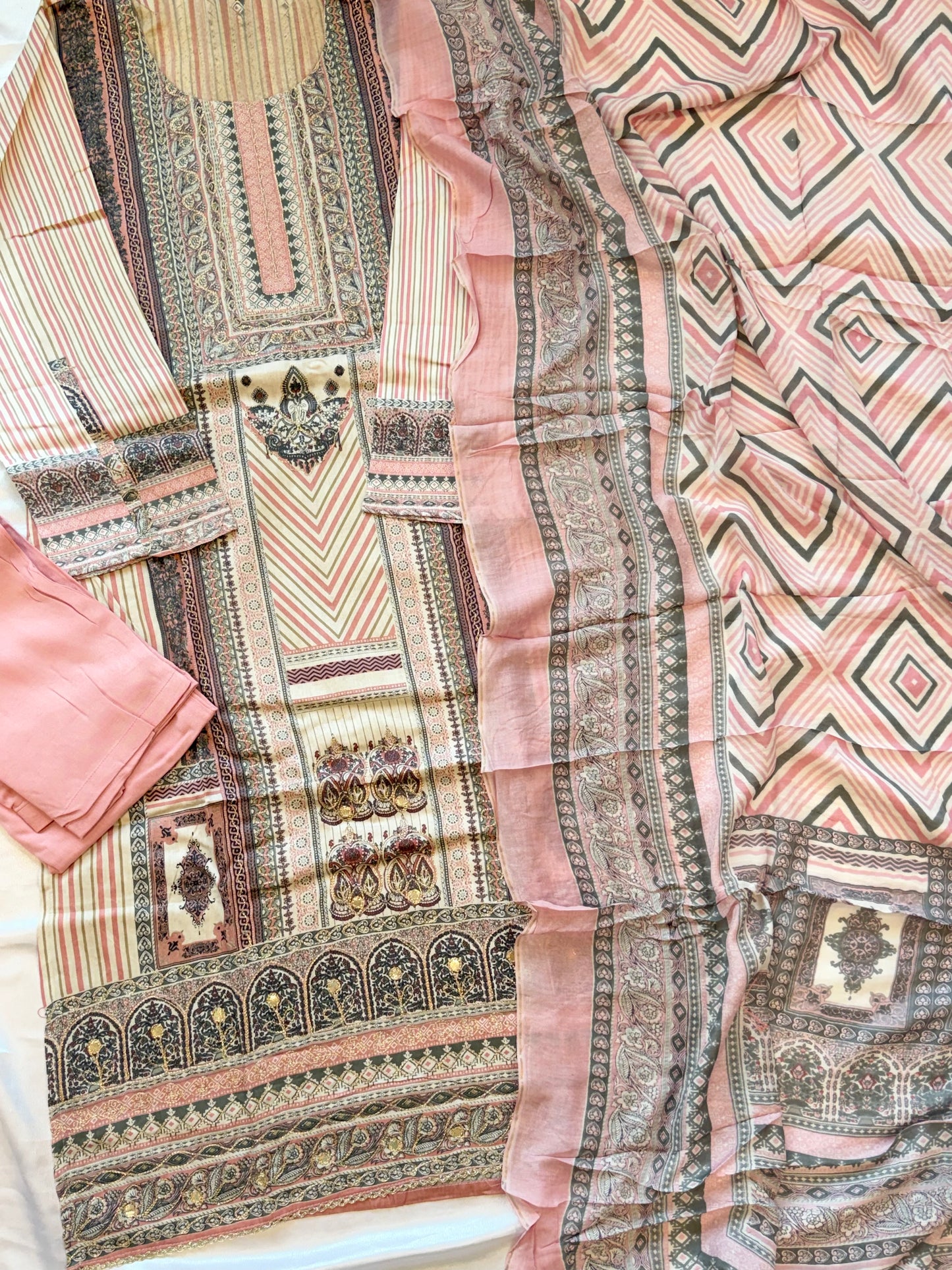 AARUSHI READYMADE PINK SUIT 1 Q