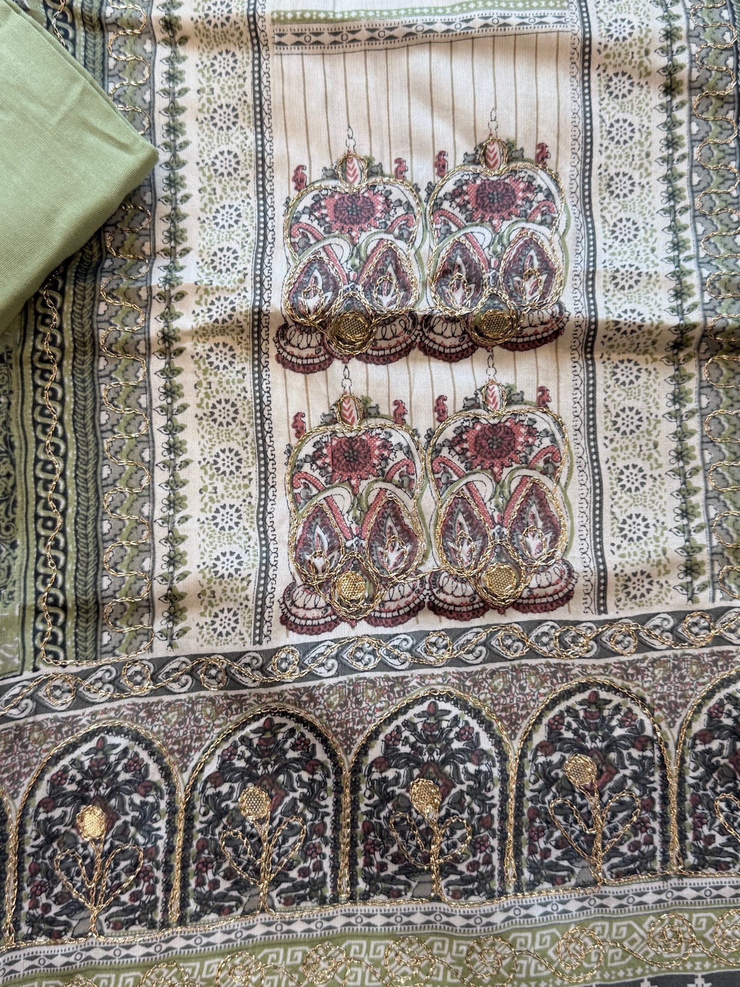 AARUSHI READYMADE GREEN SUIT 2 Q