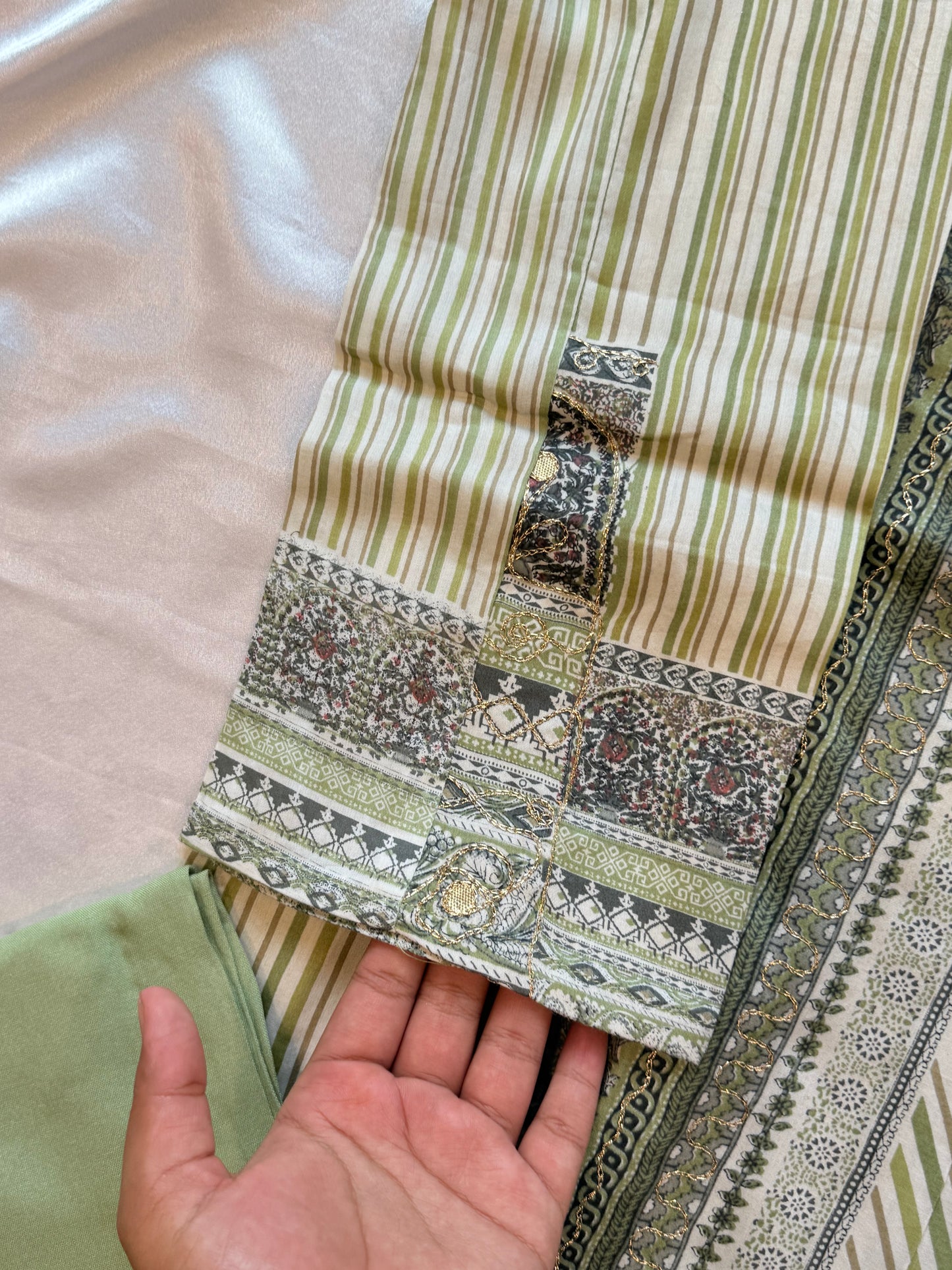 AARUSHI READYMADE GREEN SUIT 2 Q