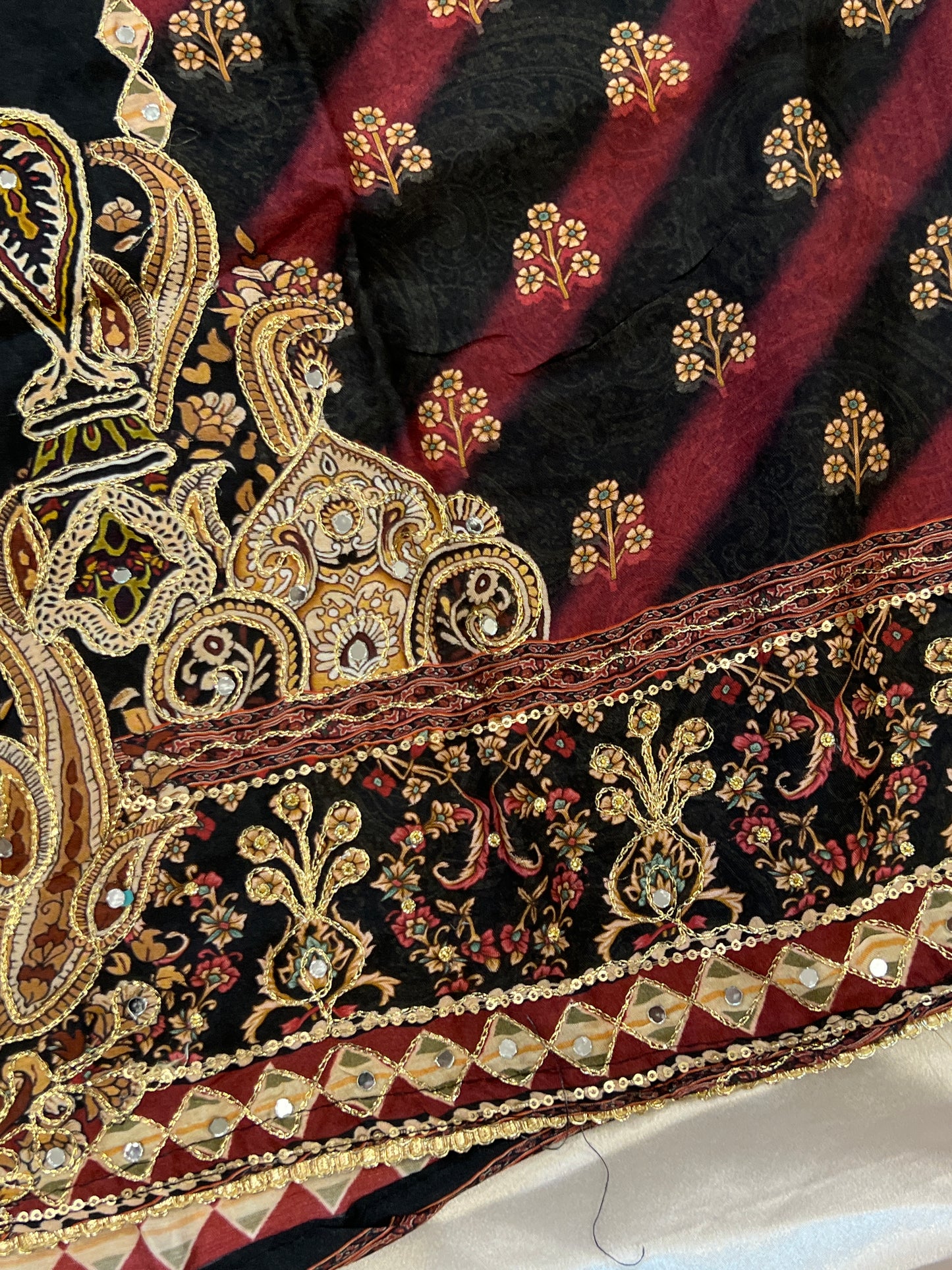 BLACK MUSLIN MIRROR EMBROIDERY 118 Q