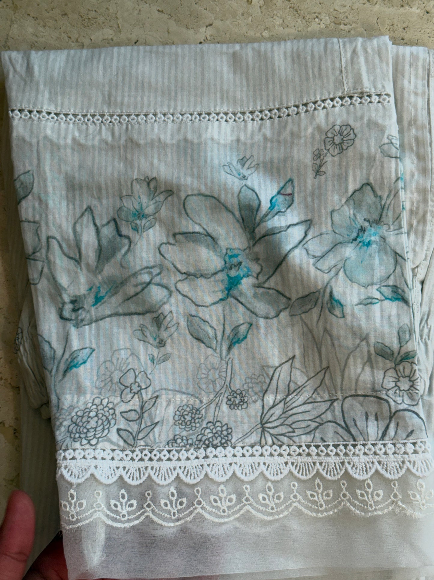 SAFIRAN LAWN READYMADE SUIT 5 Q