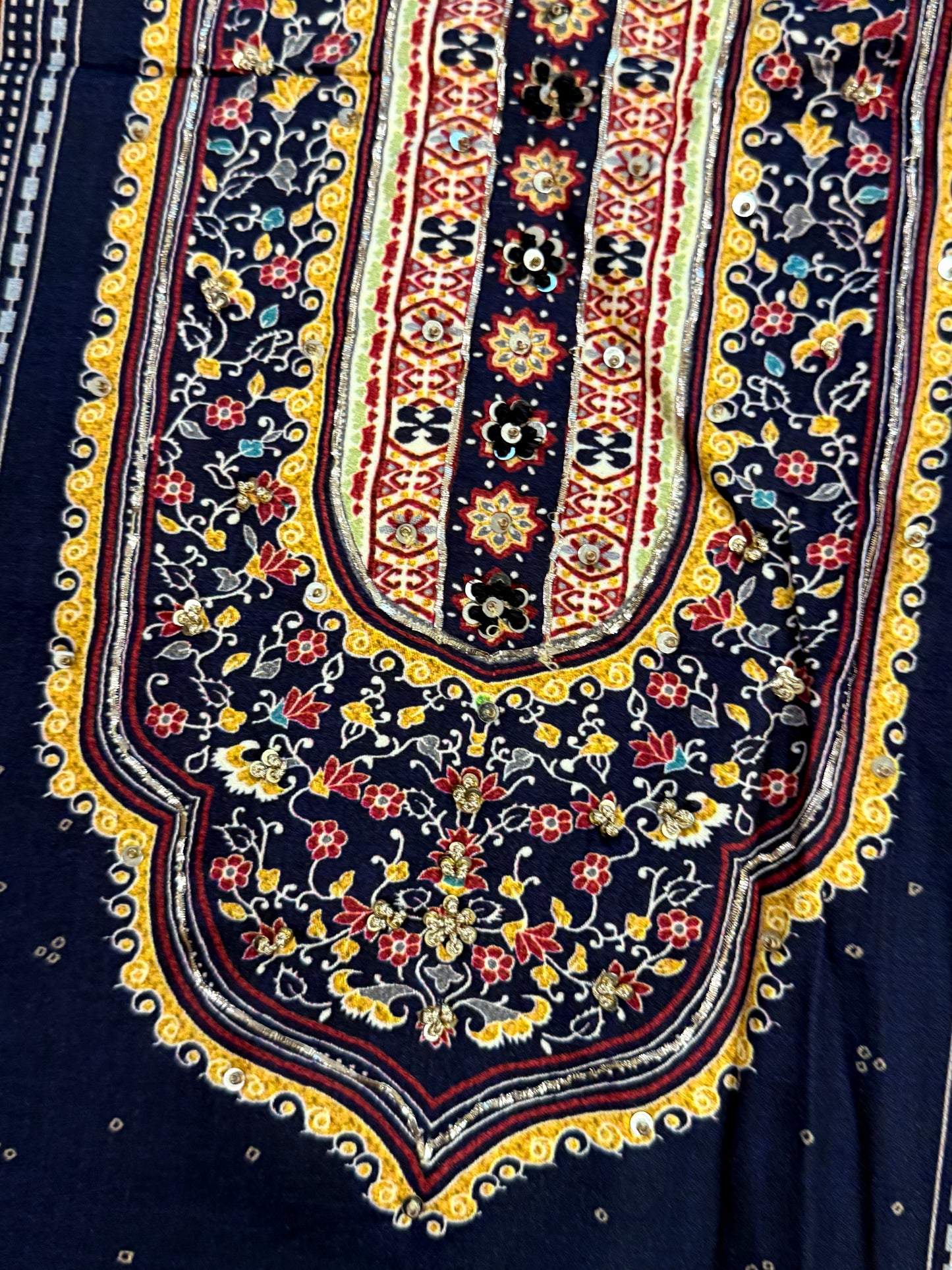 MAAYA LAWN EMBROIDERY SUIT 2 Q