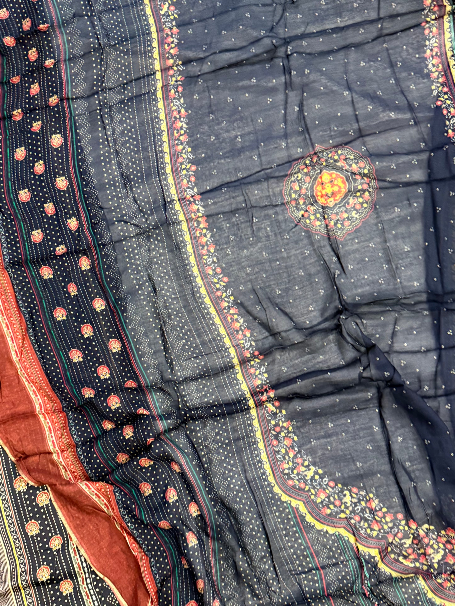 MAAYA LAWN EMBROIDERY SUIT 2 Q