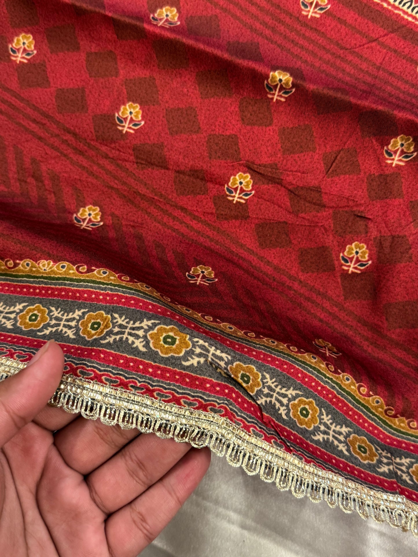 MAAYA LAWN EMBROIDERY SUIT 4 Q