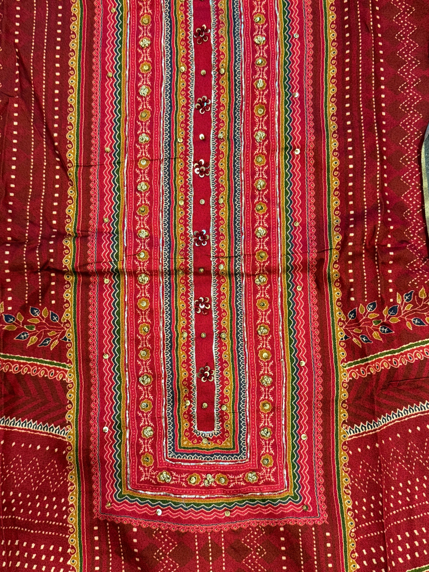 MAAYA LAWN EMBROIDERY SUIT 4 Q
