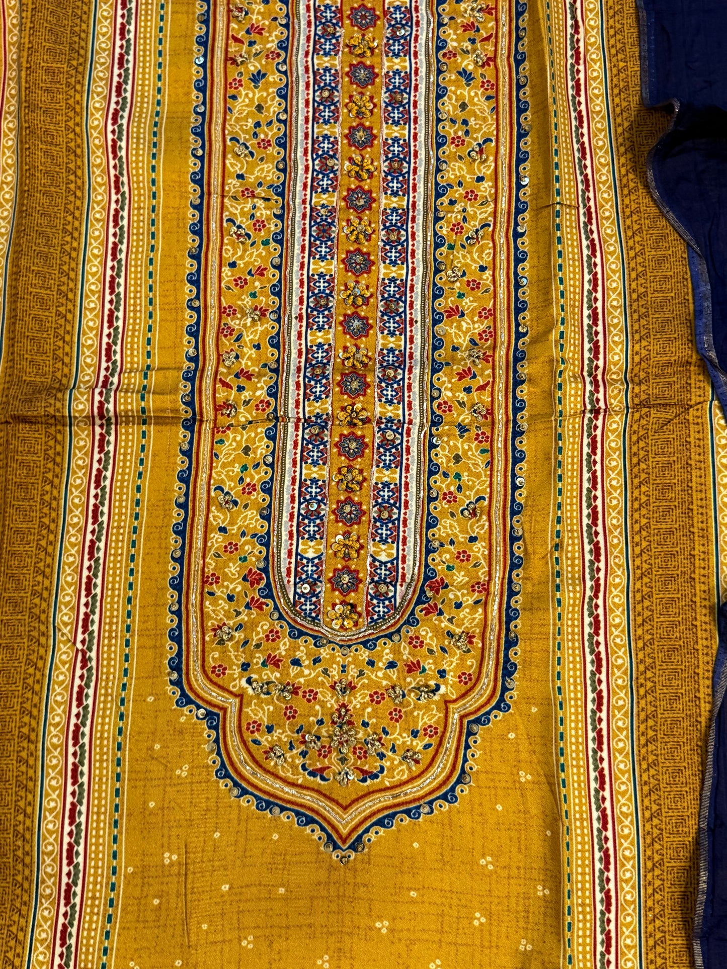 MAAYA LAWN EMBROIDERY SUIT 3 Q