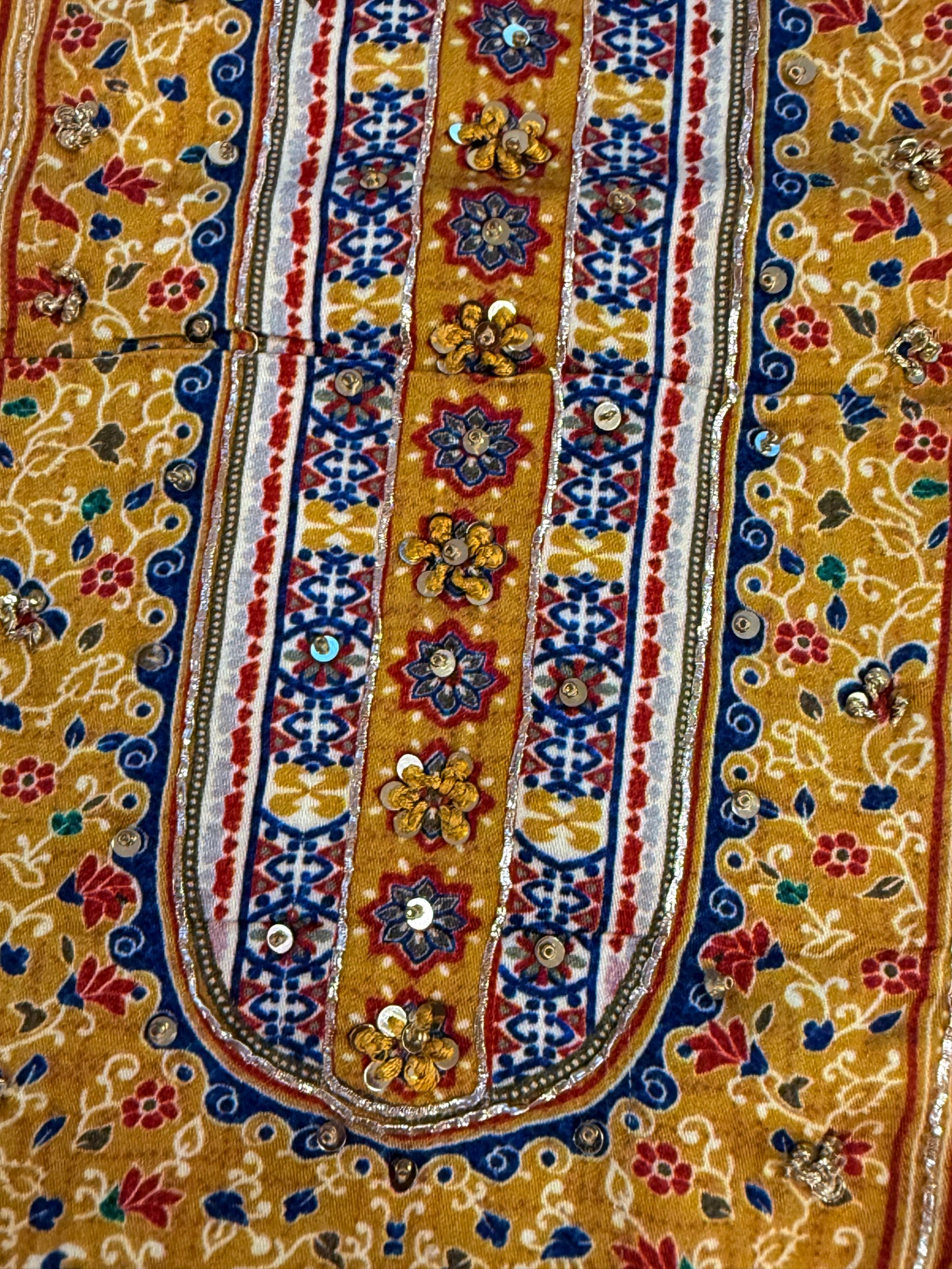 MAAYA LAWN EMBROIDERY SUIT 3 Q