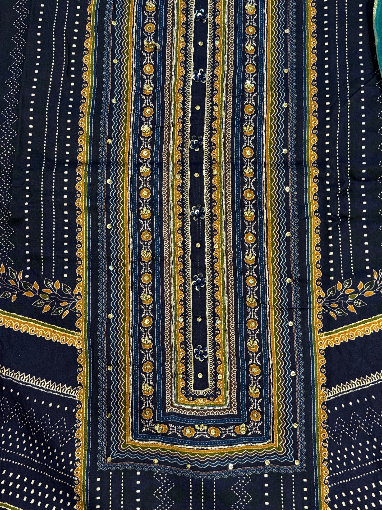 MAAYA LAWN EMBROIDERY SUIT 1 Q