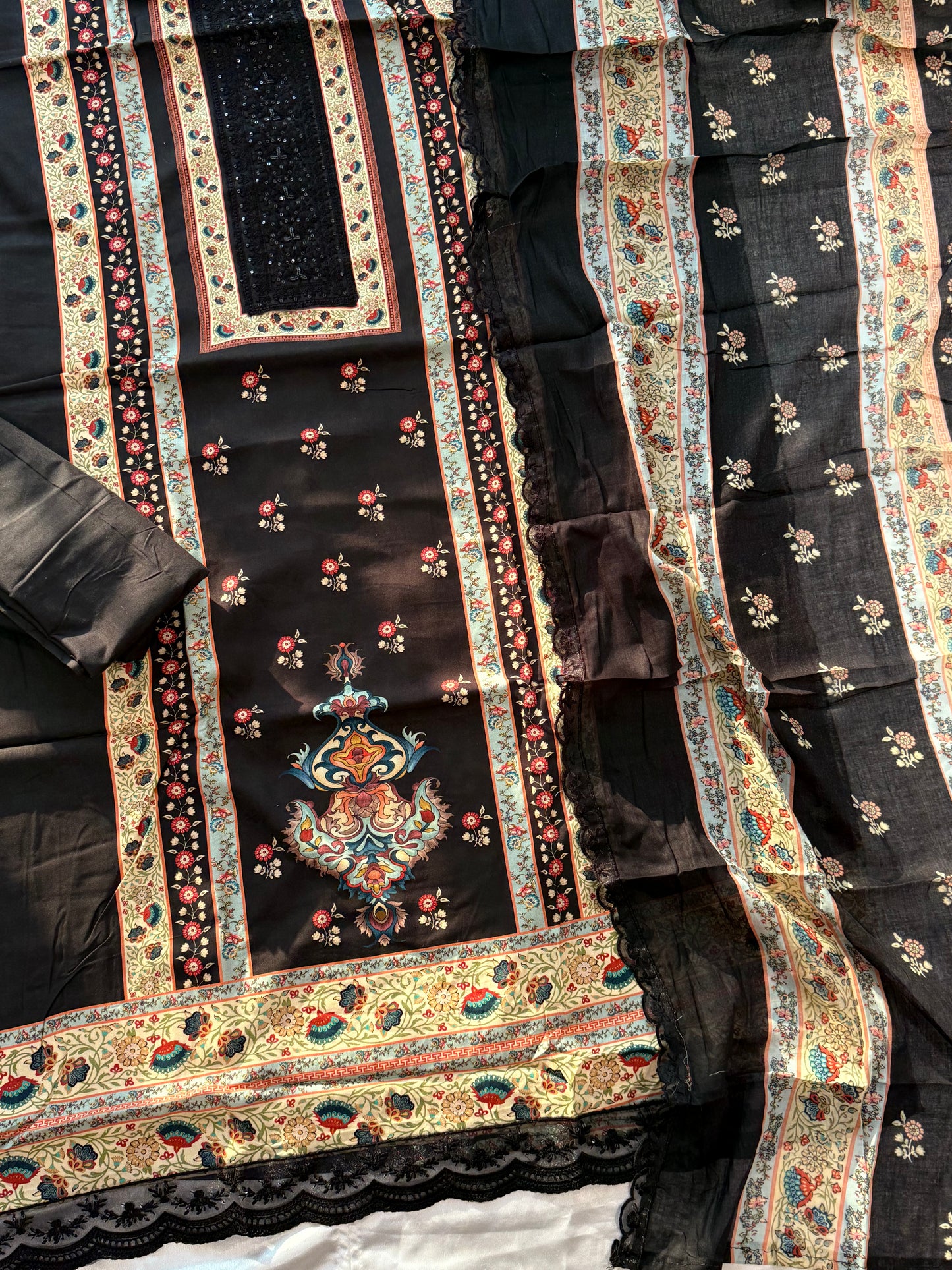 BAGH COTTON EMBROIDERY SUIT 2