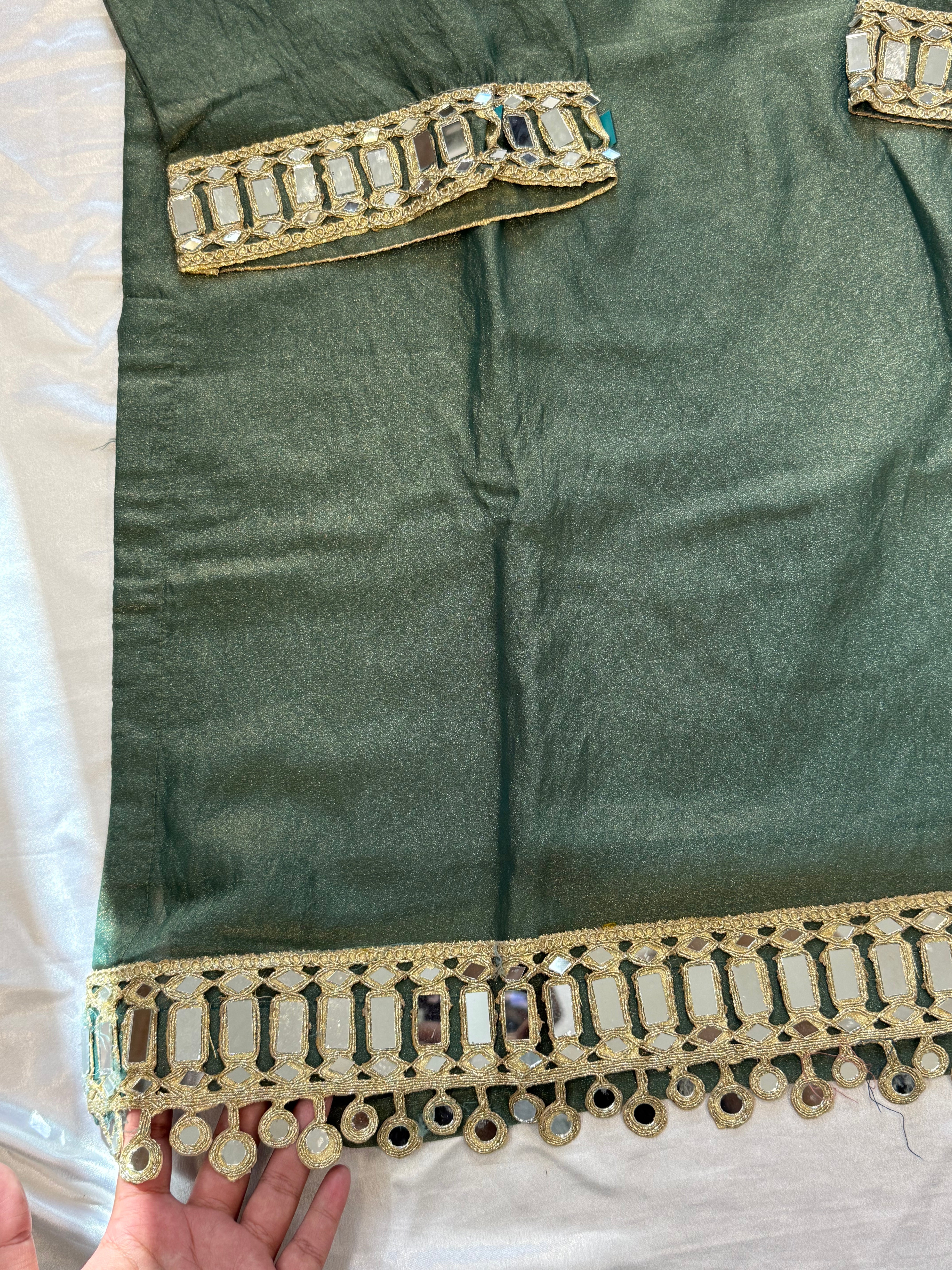 PARO SHIMMER LACE SUIT 4