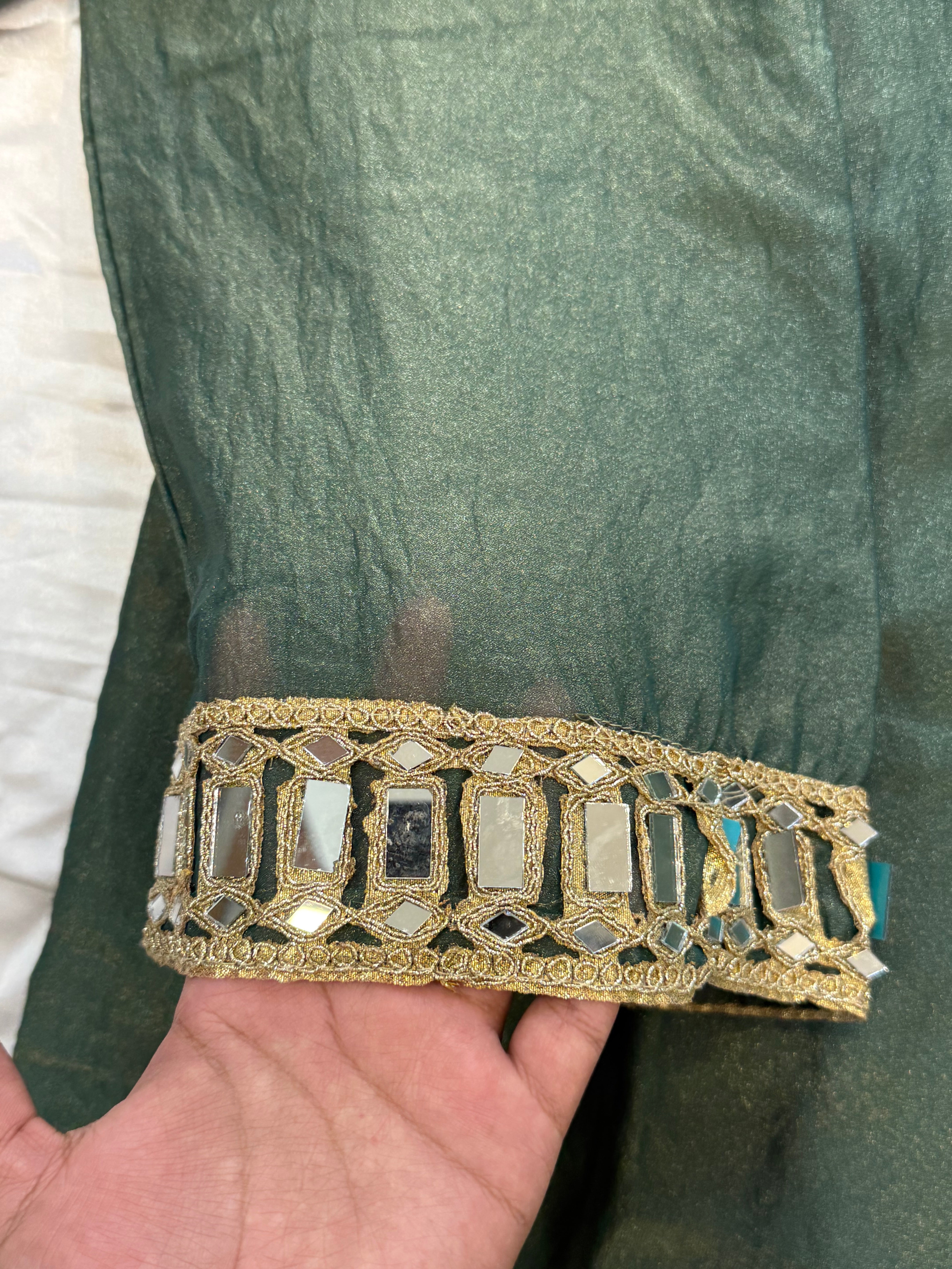 PARO SHIMMER LACE SUIT 4