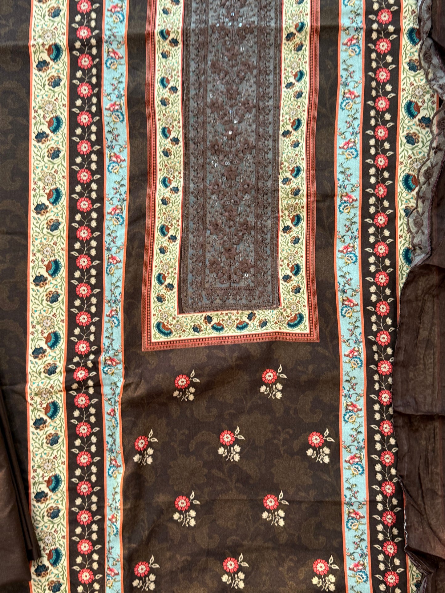 BAGH COTTON EMBROIDERY SUIT 5