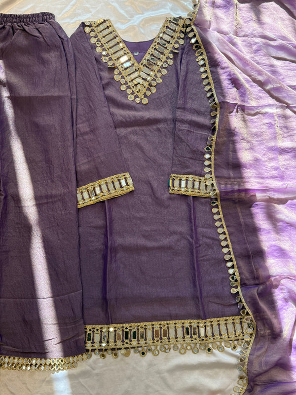 PARO SHIMMER LACE SUIT 2 Q