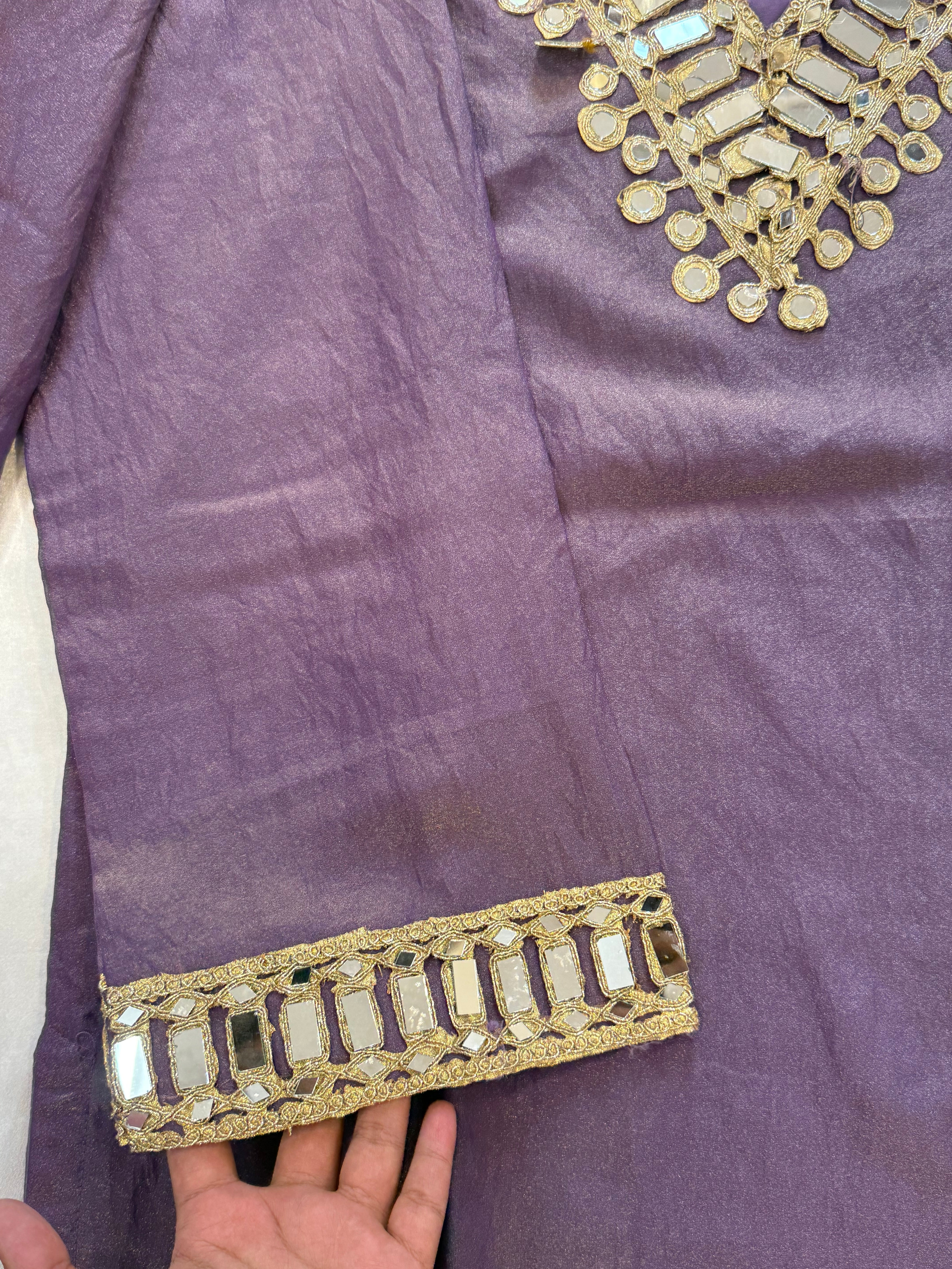 PARO SHIMMER LACE SUIT 2 Q