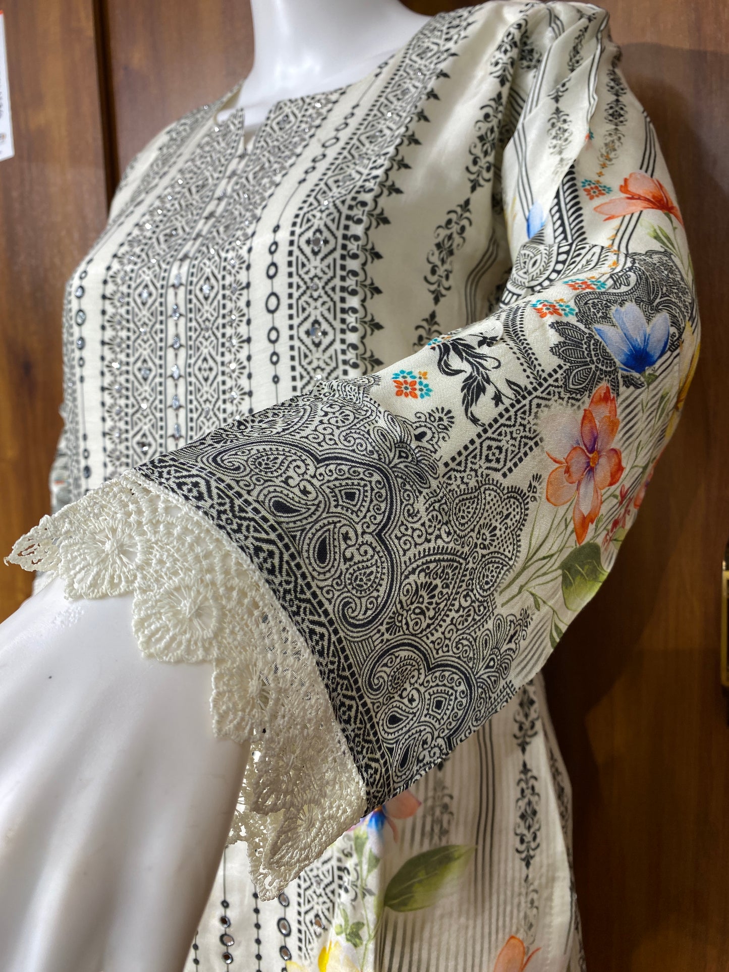 SF MUSLIN READYMADE SUIT 102