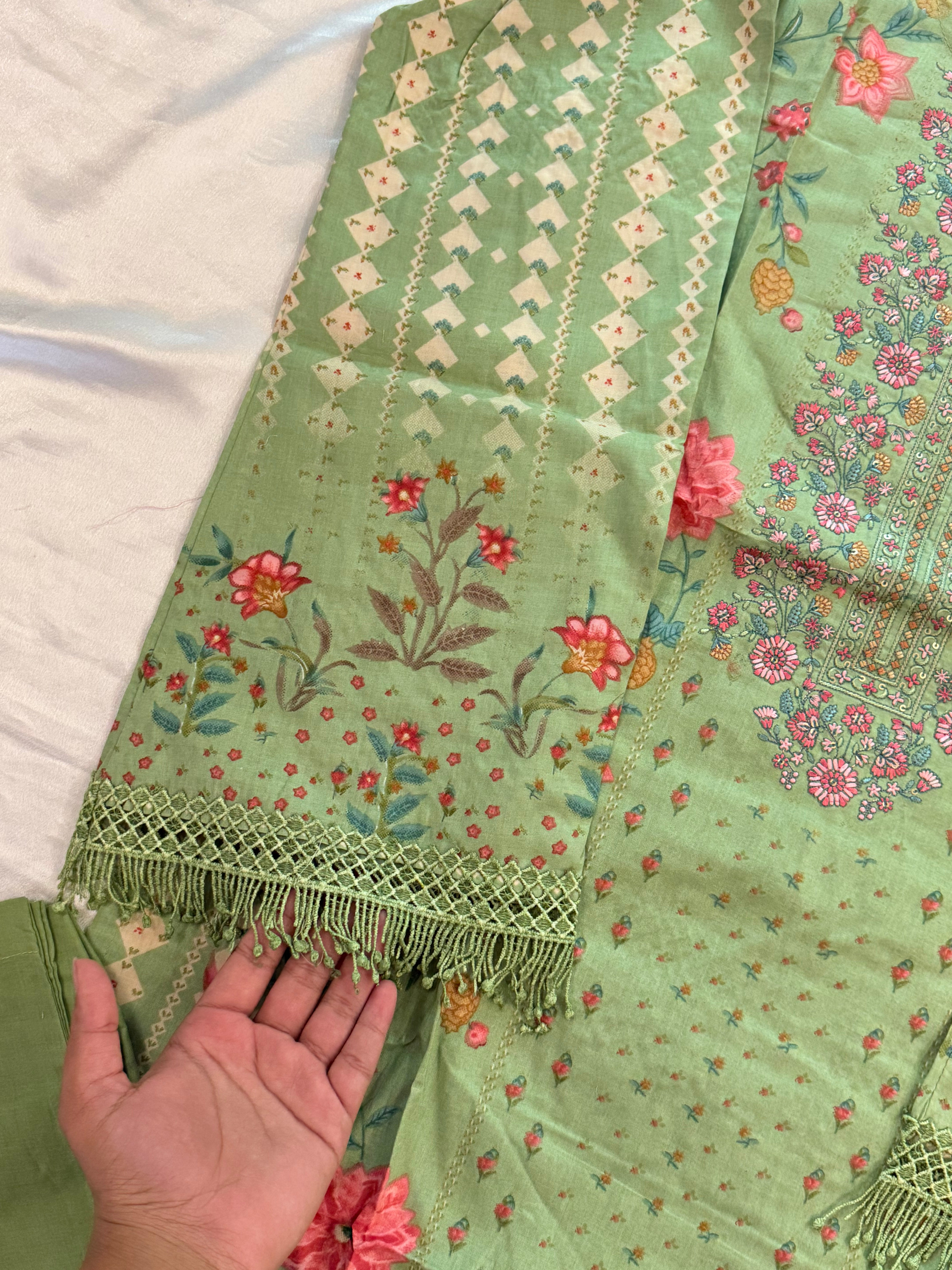 SAHIRA LAWN READYMADE SUIT 4 Q